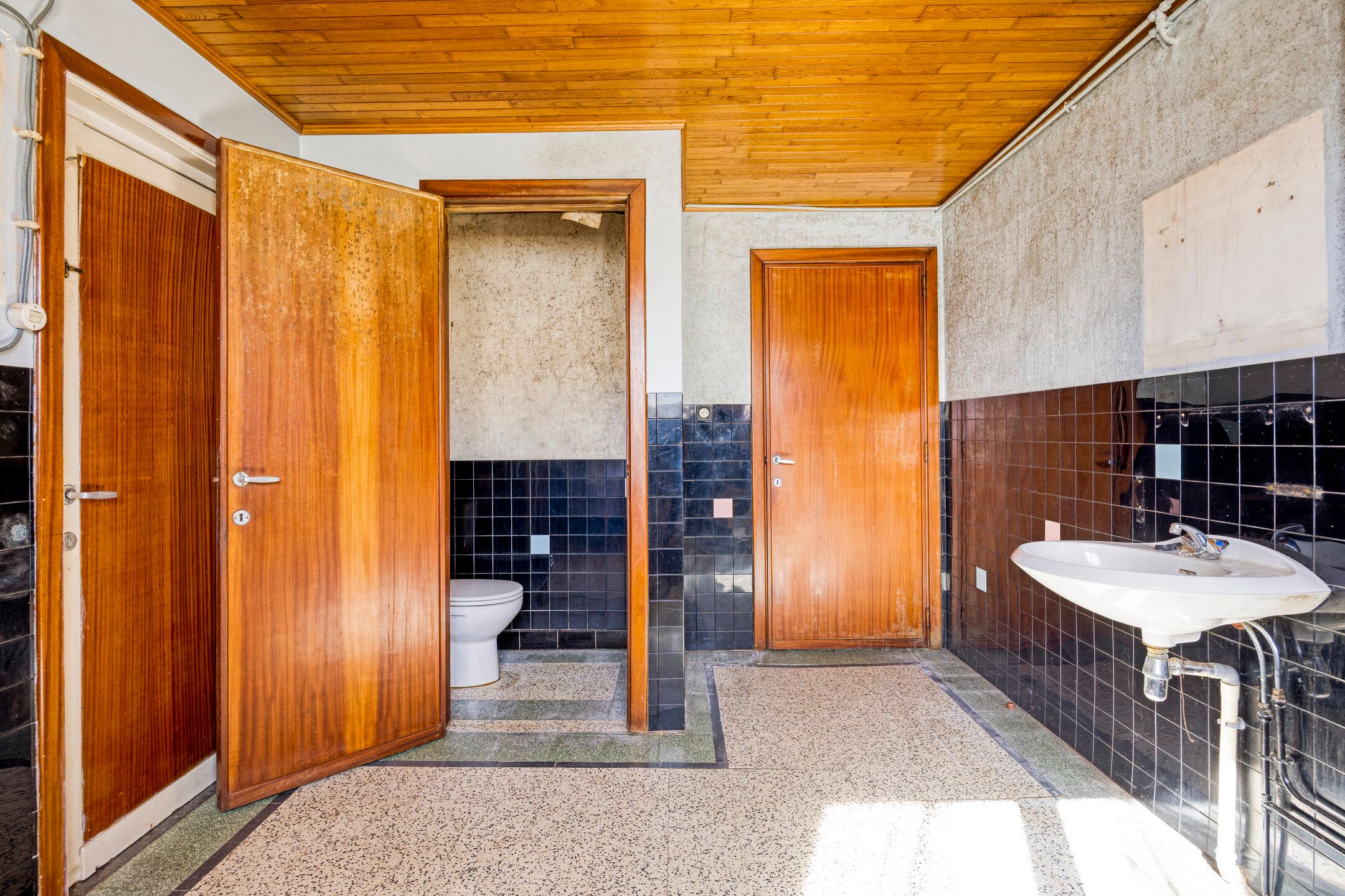 Te renoveren woning op prachtig perceel van 19a54 foto 14