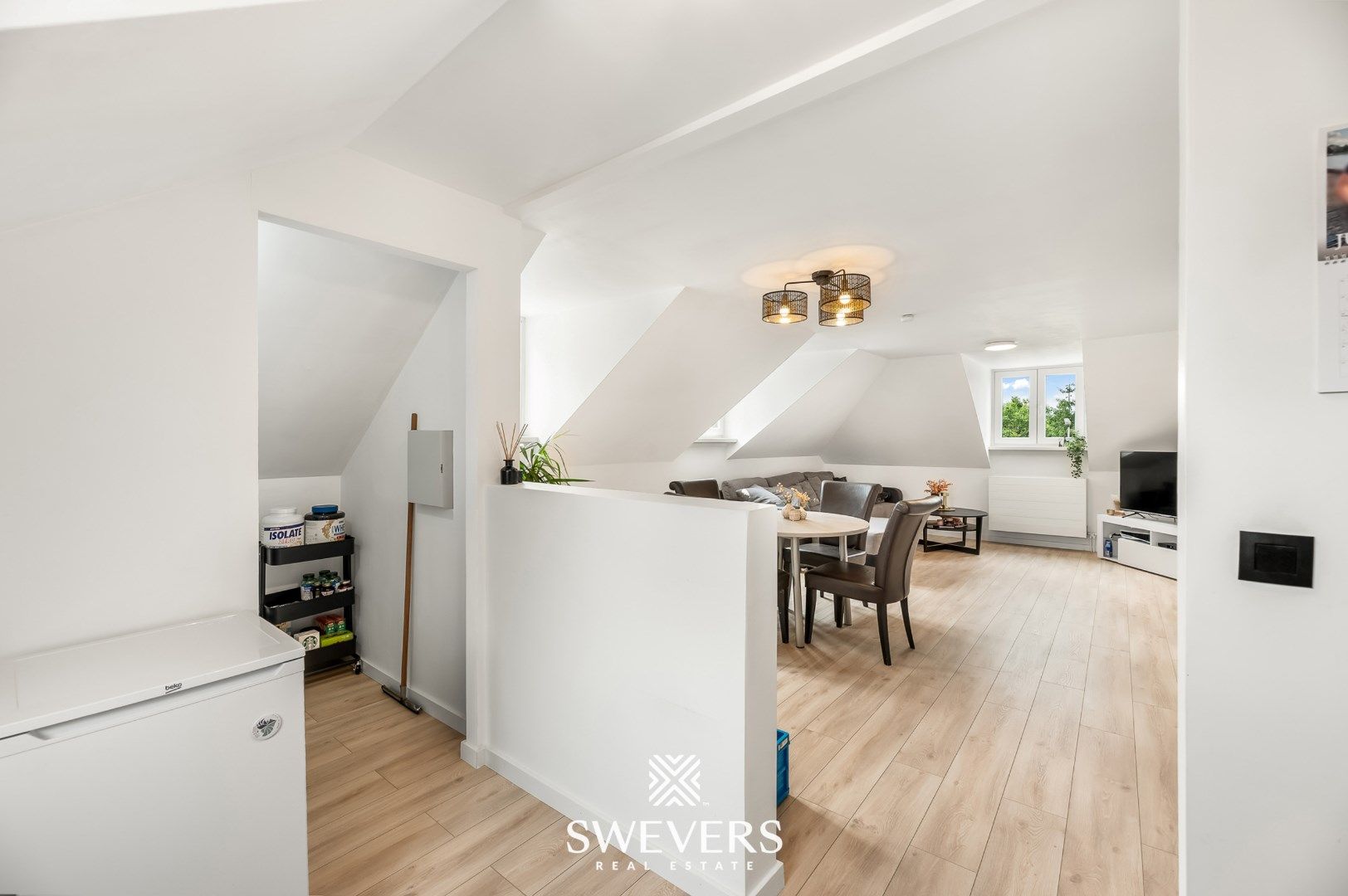 Instapklaar appartement met 2 slaapkamers in centrum Koersel foto 7