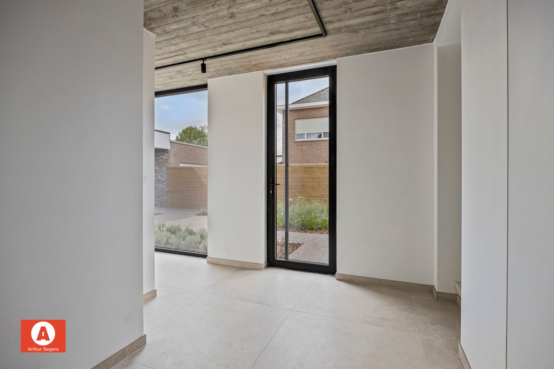 Unieke vernieuwbouwwoning op toplocatie in Opdorp foto 5