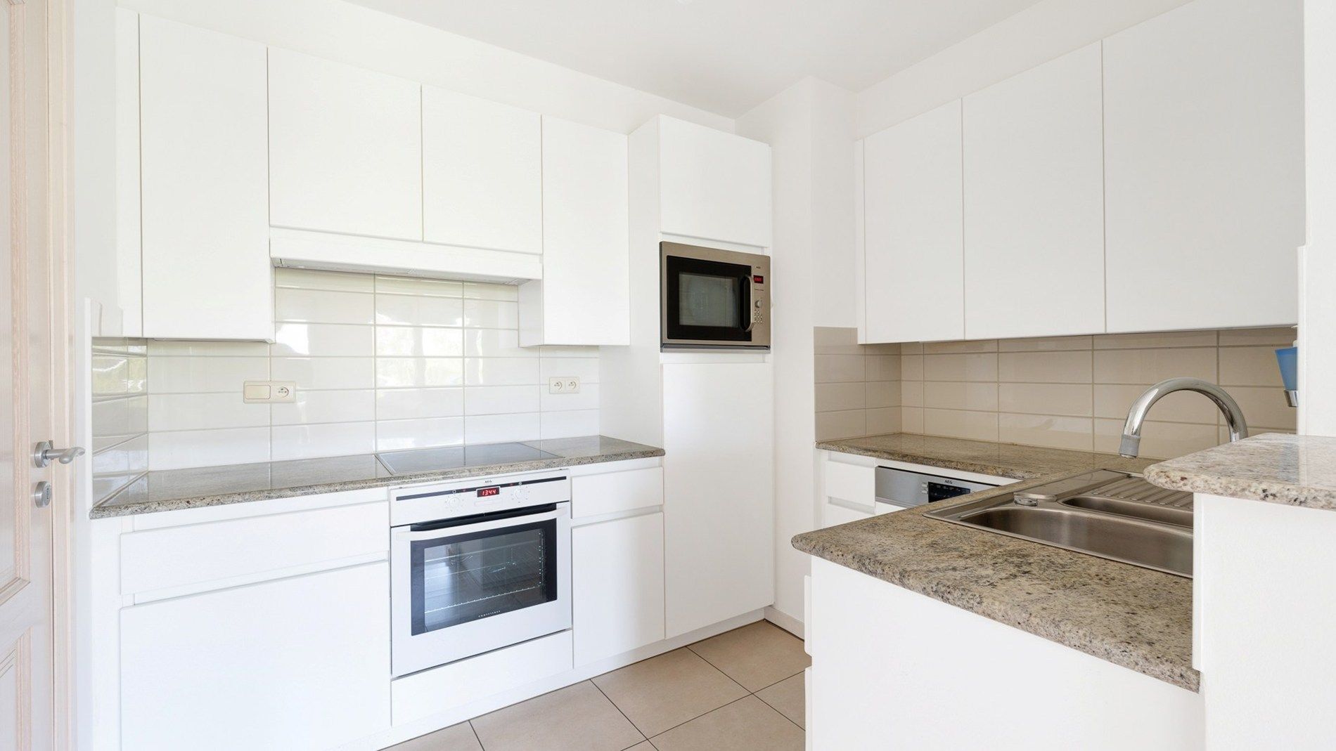 Ruim appartement met 2 slaapkamers te Knokke foto 9