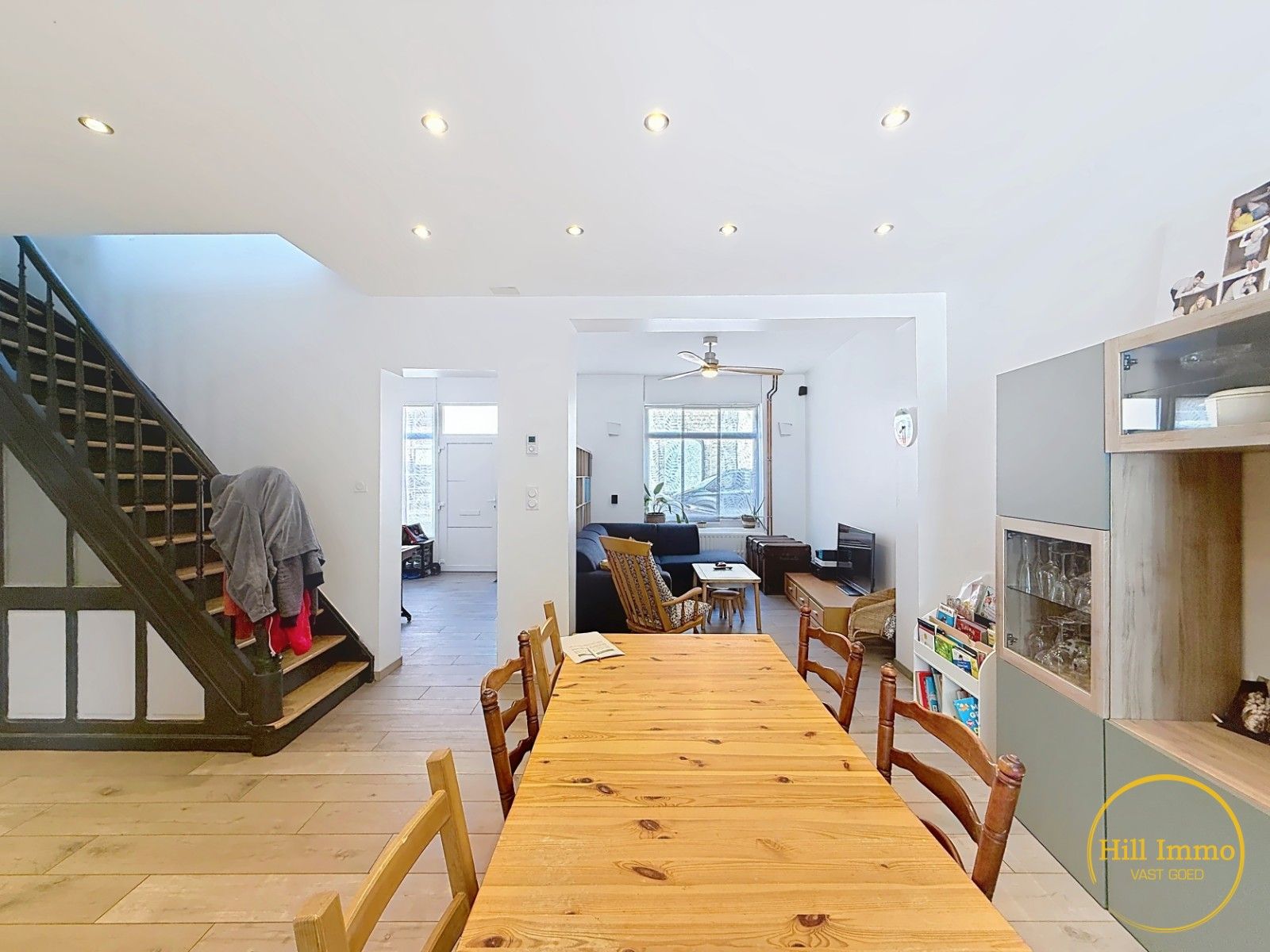 Gerenoveerde rijwoning met 5 slaapkamers in Nieuwkerke (Heuvelland) foto 11
