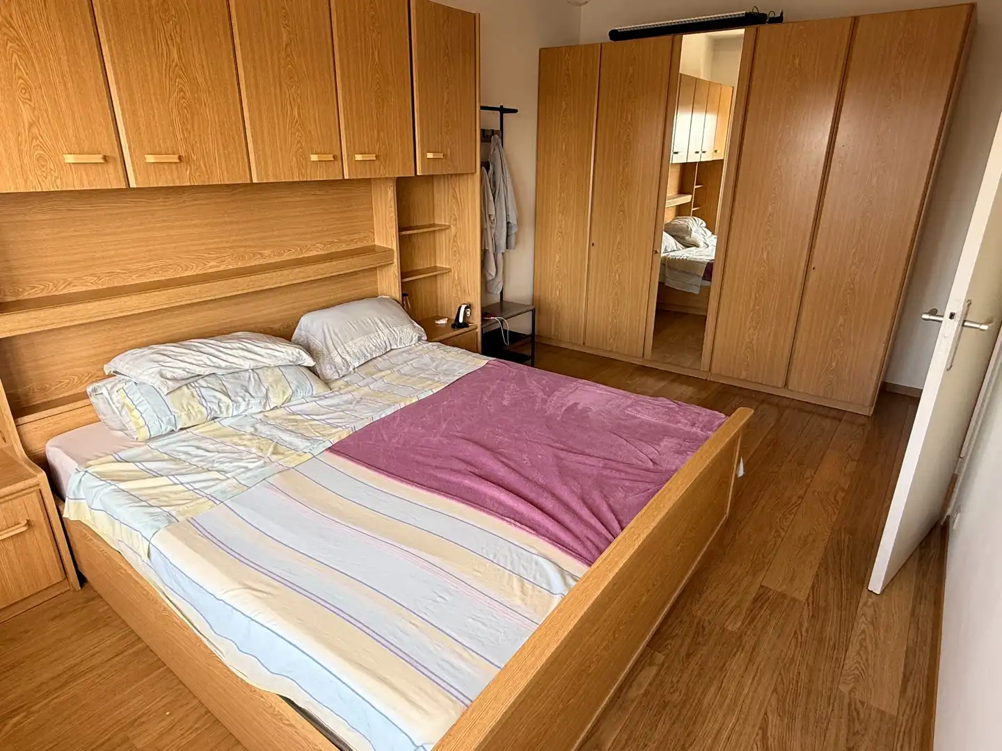 GEMEUBELD APPARTEMENT foto 8