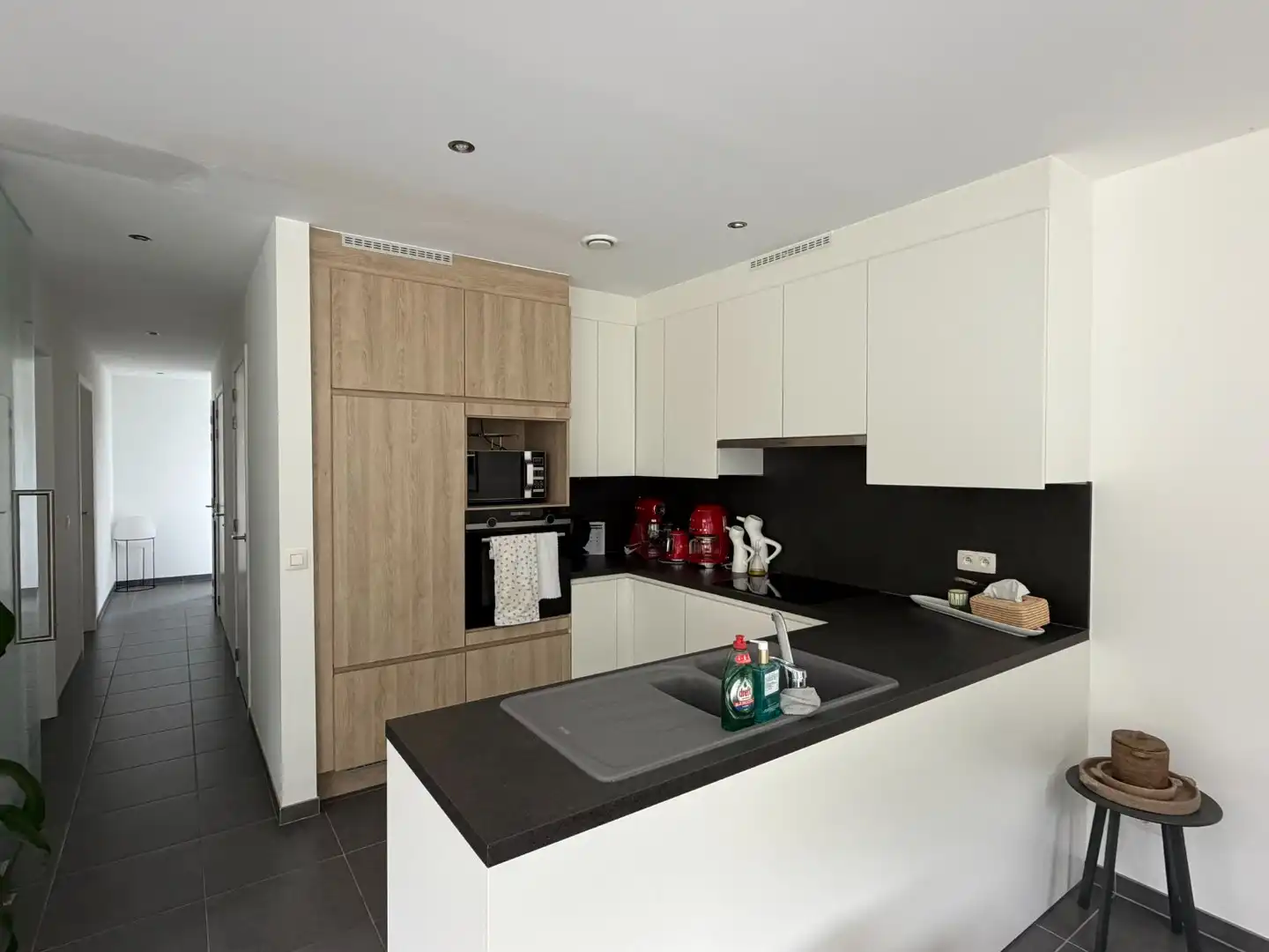 Appartement met twee slaapkamers en groot terras foto 5