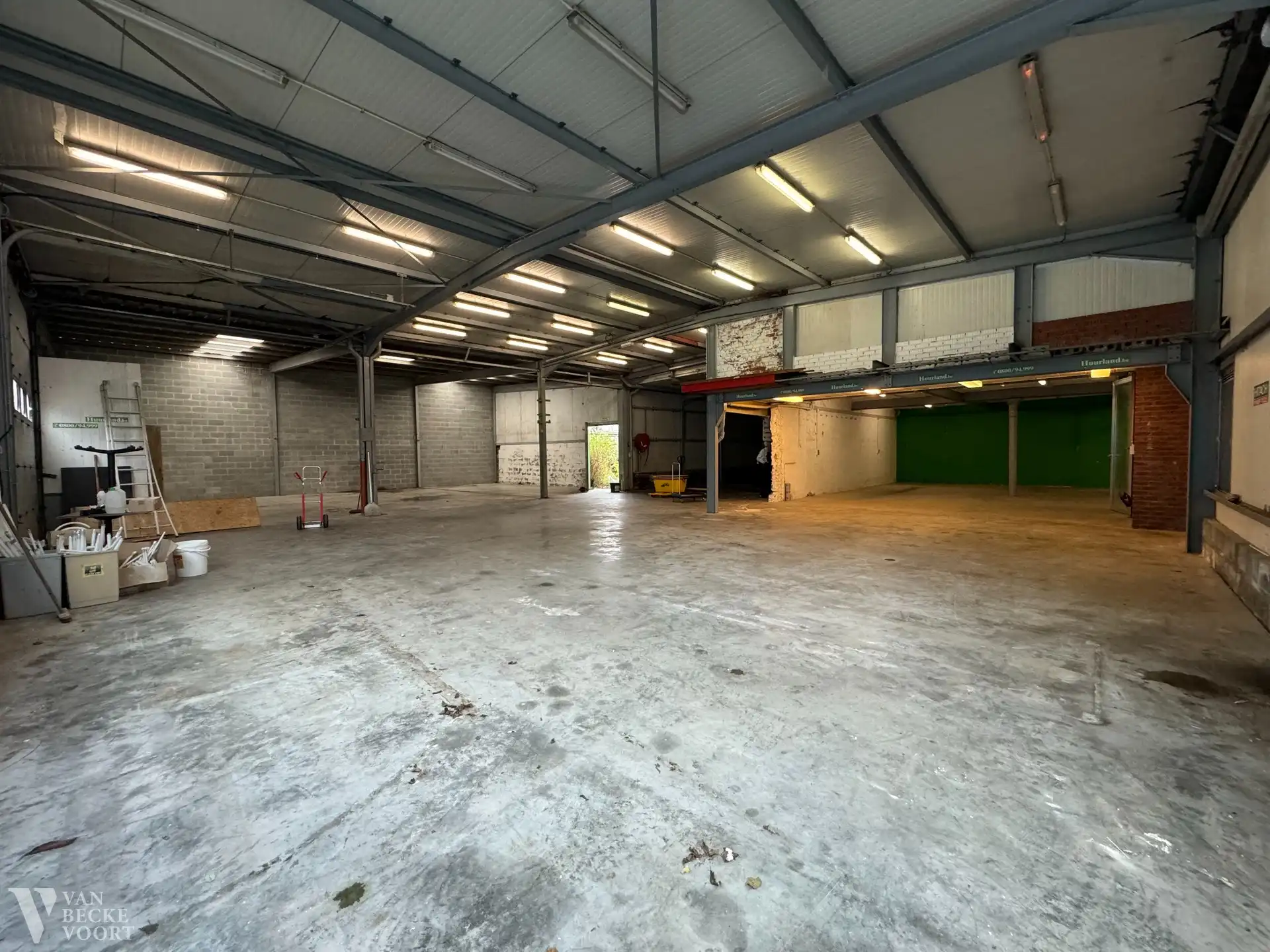 Opslagplaats 384 m² foto 2