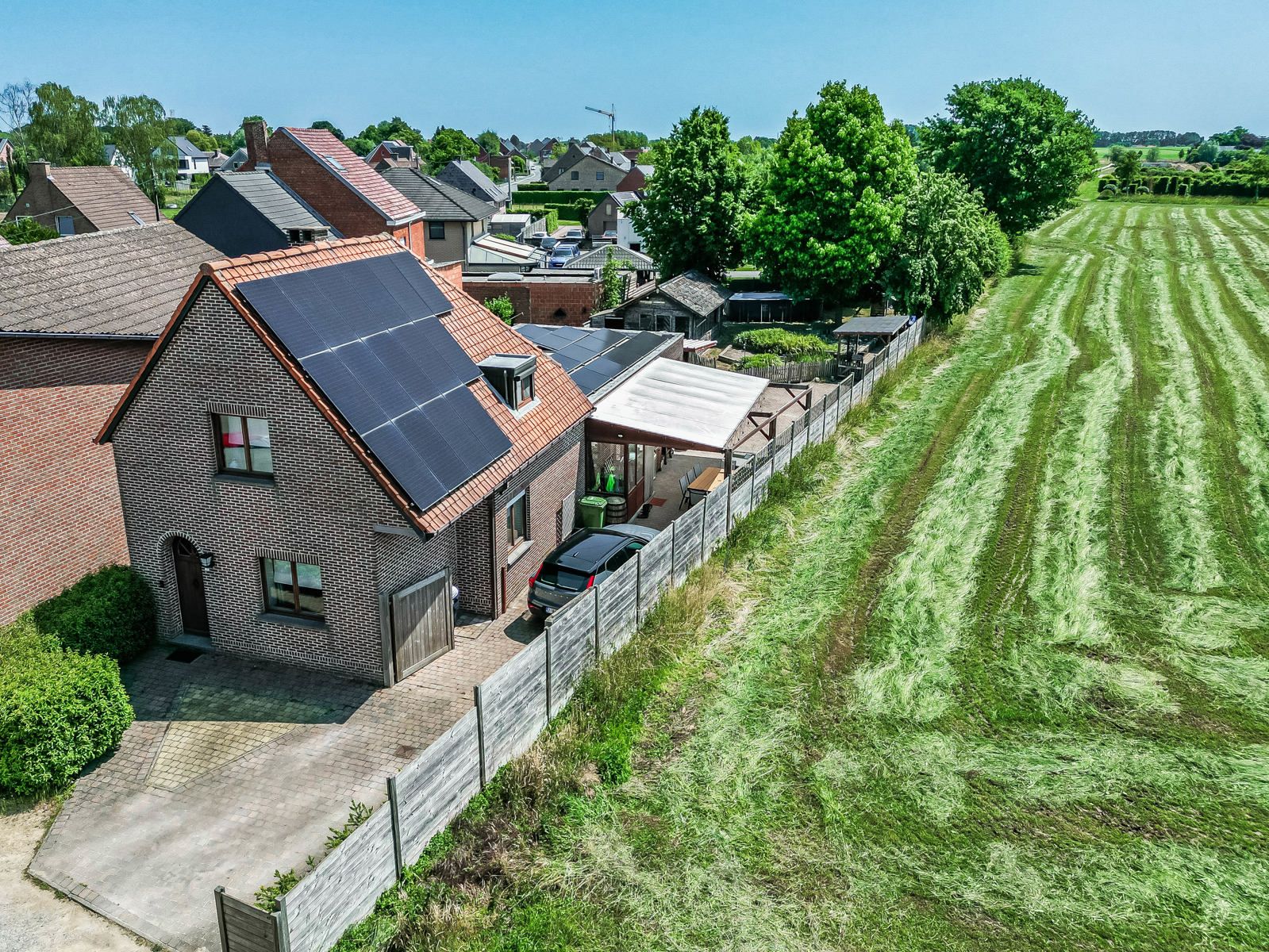 ()=>{if(producerUpdateValueVersion(node),producerAccessed(node),node.value===ERRORED)throw node.error;return node.value} Zwaluwstraat 92 - 1840 Londerzeel