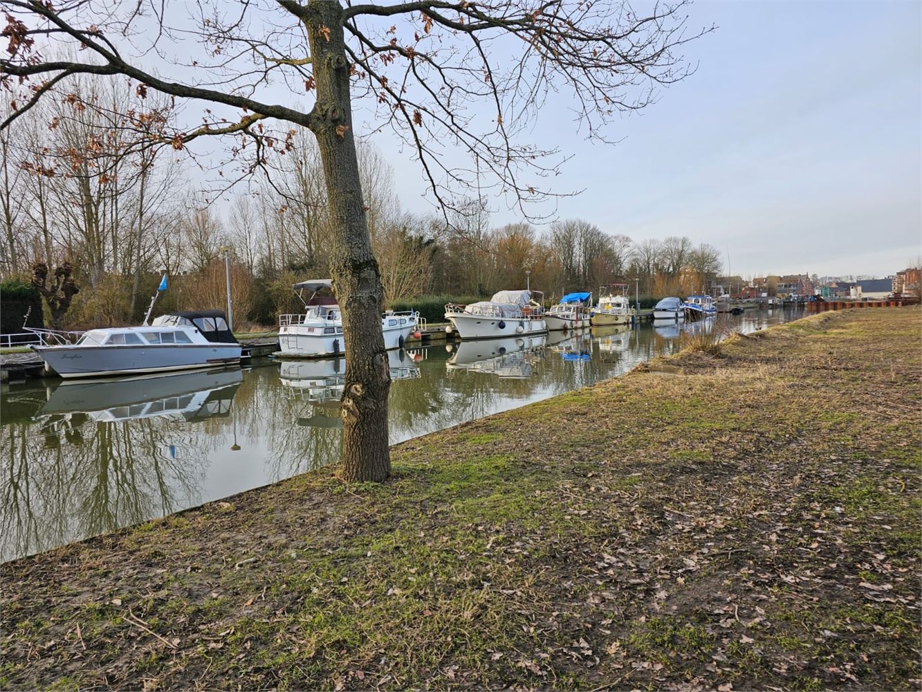 Ruime, praktische woning met tuin foto 34