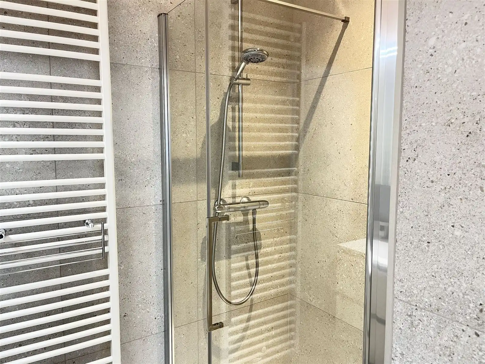 Gelijkvloers appartement foto 12