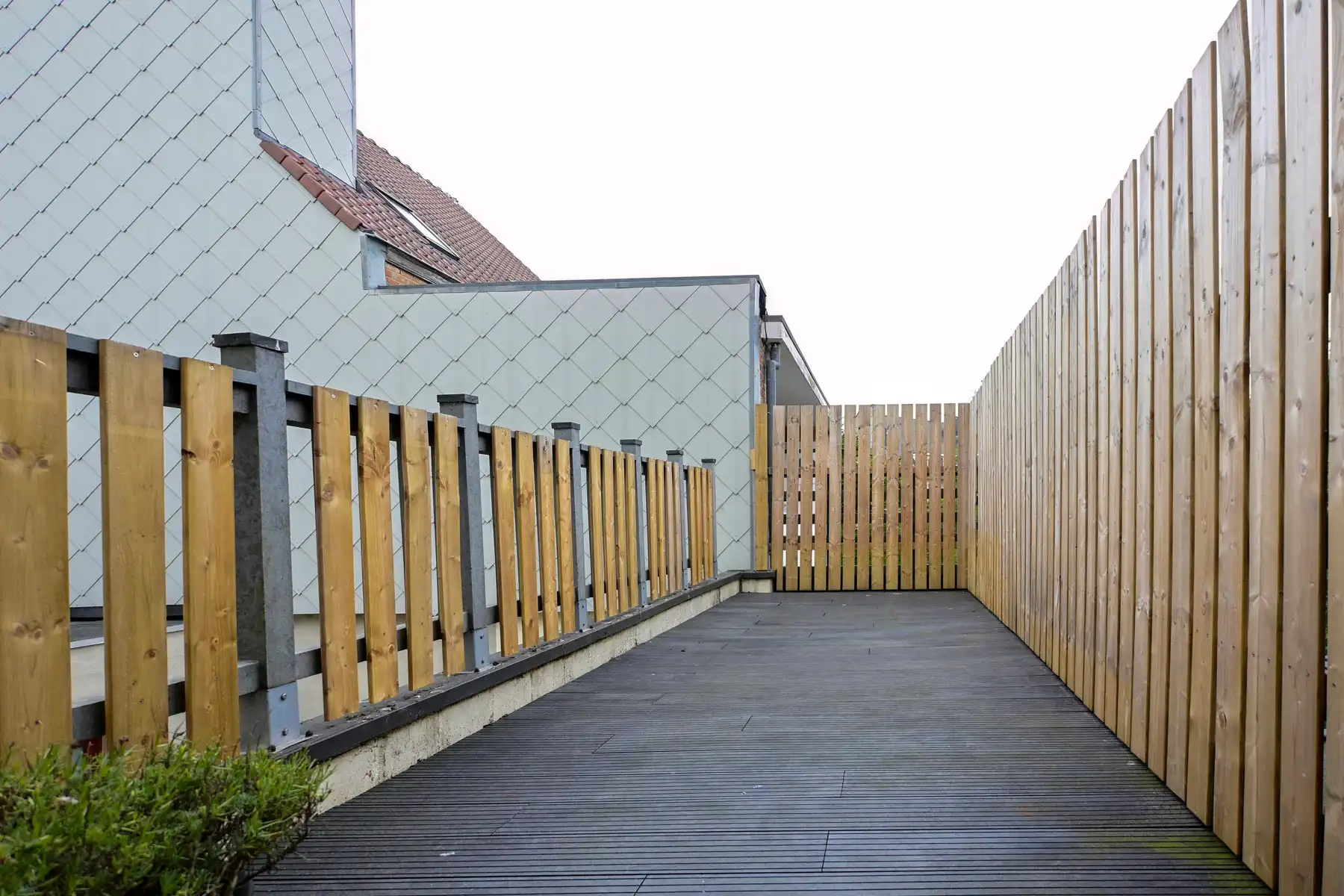 Ruime gezinswoning met twee zonneterrassen in Oostende. foto 10