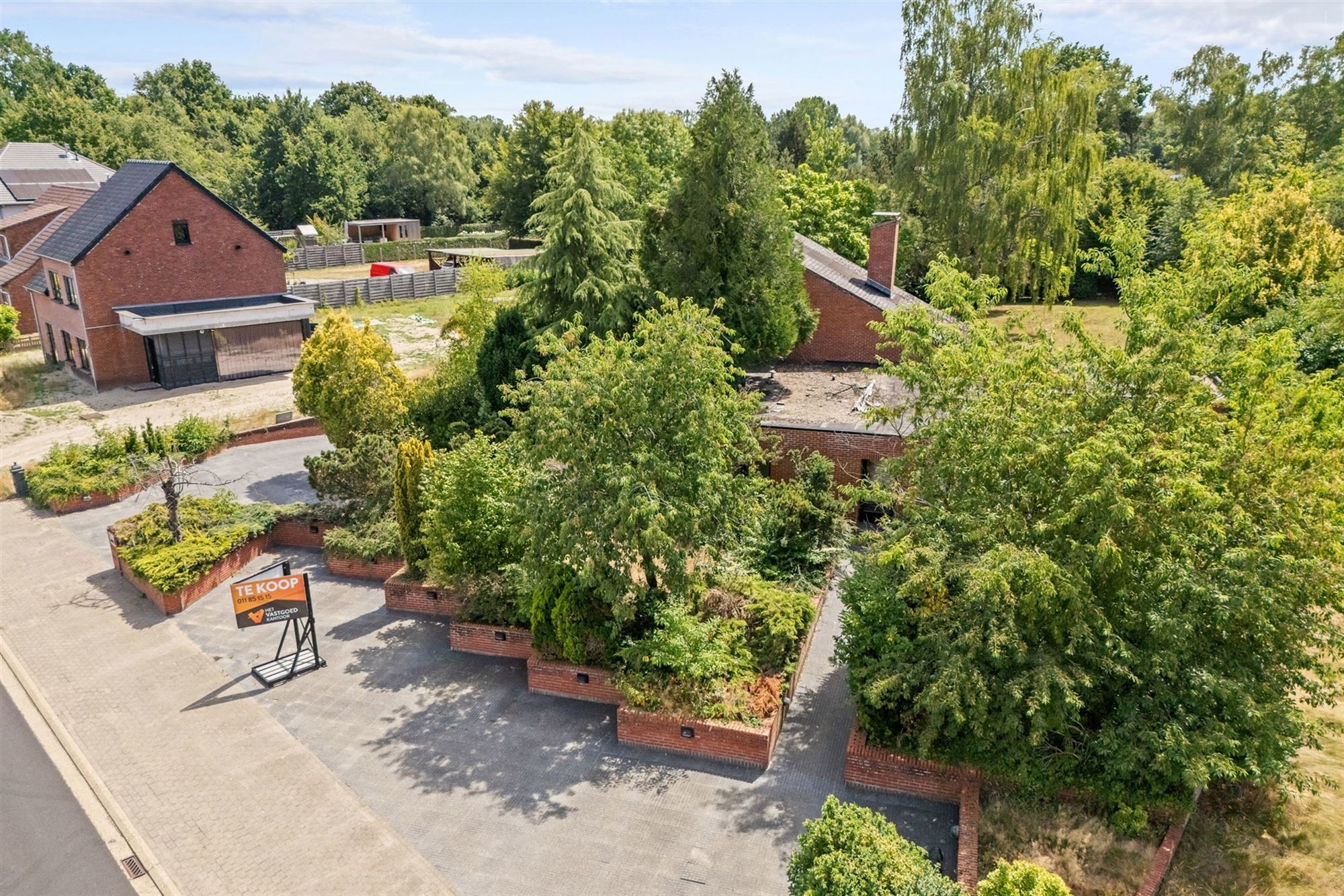 ZEER RUIME EN KARAKTERVOLLE WONING GELEGEN OP EEN BREED, UITGESTREKT EN ZUIDELIJK GEORIËNTEERD PERCEEL VAN 36A20CA TE BALEN (HULSEN) foto 45