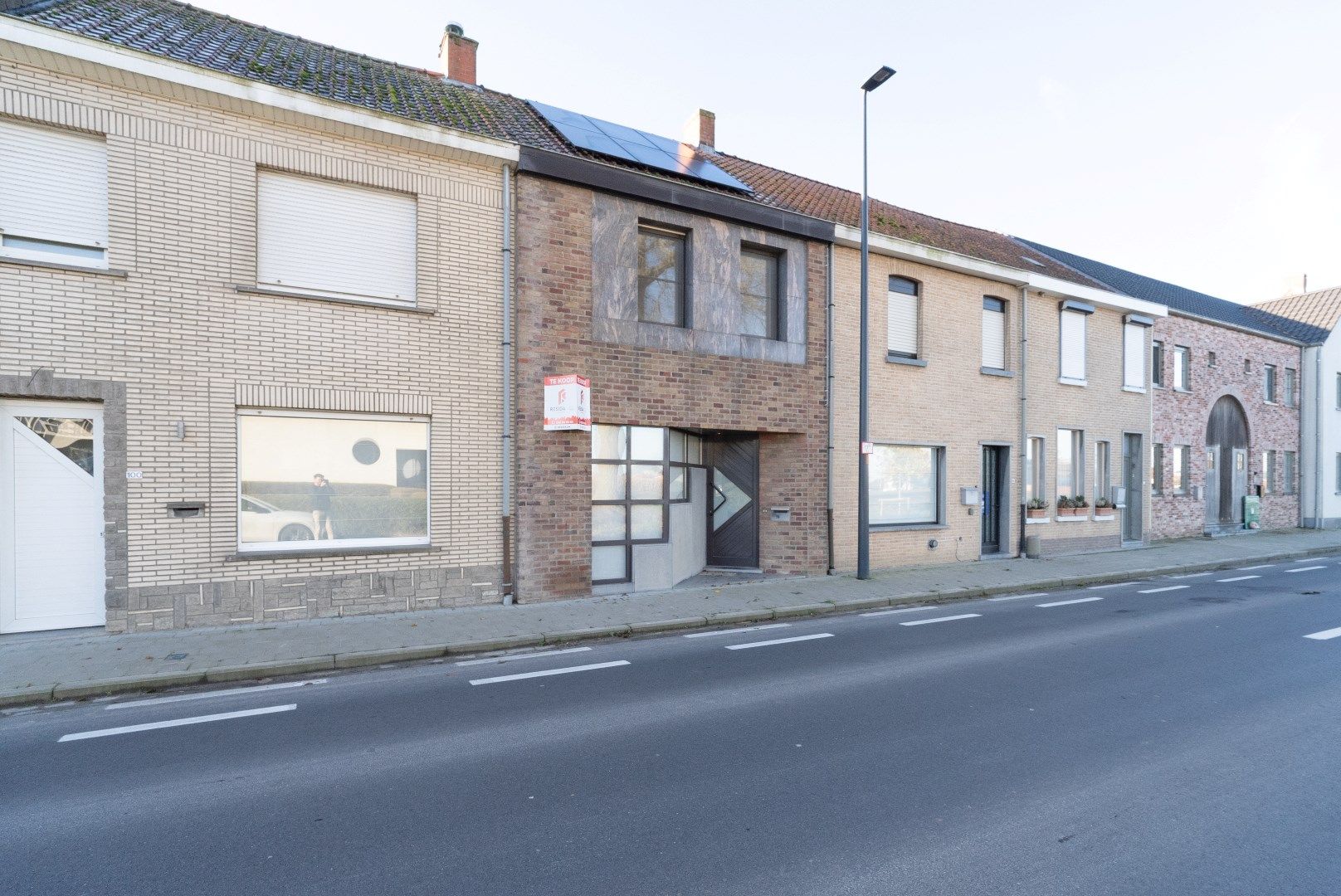 Hoofdfoto van de publicatie: RUIME WONING MET TUIN EN GARAGE