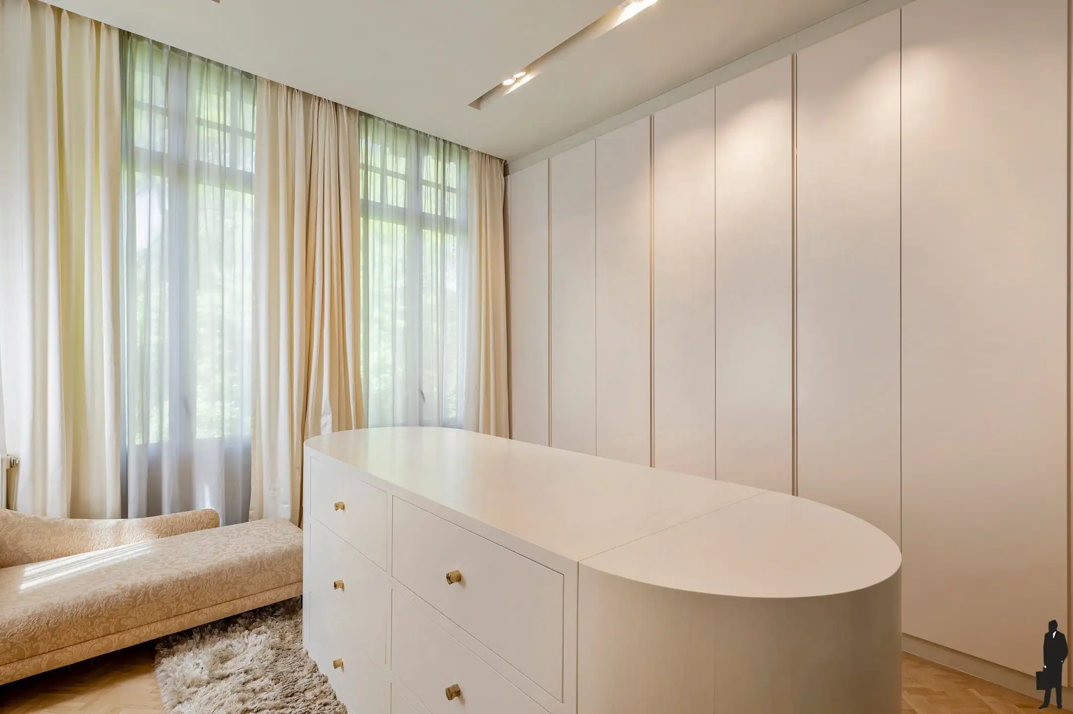 Prachtig instapklaar eclectisch landhuis op ca. 2.932m² te Hoogboom! foto 13