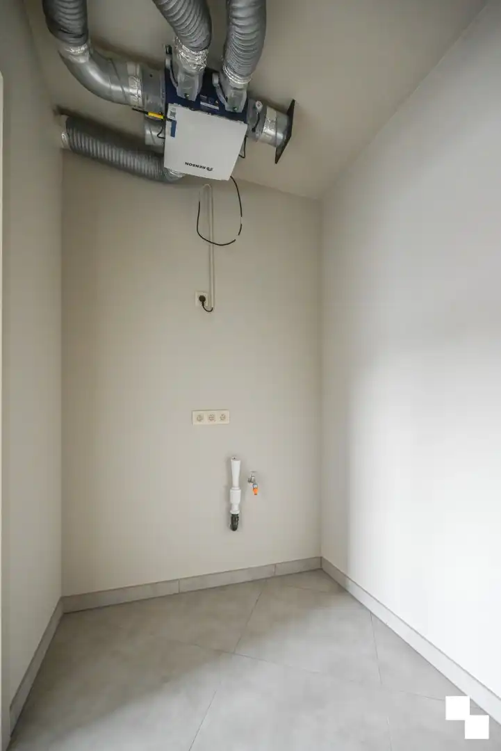 Appartement met ruim terras in het centrum van Kachtem foto 11