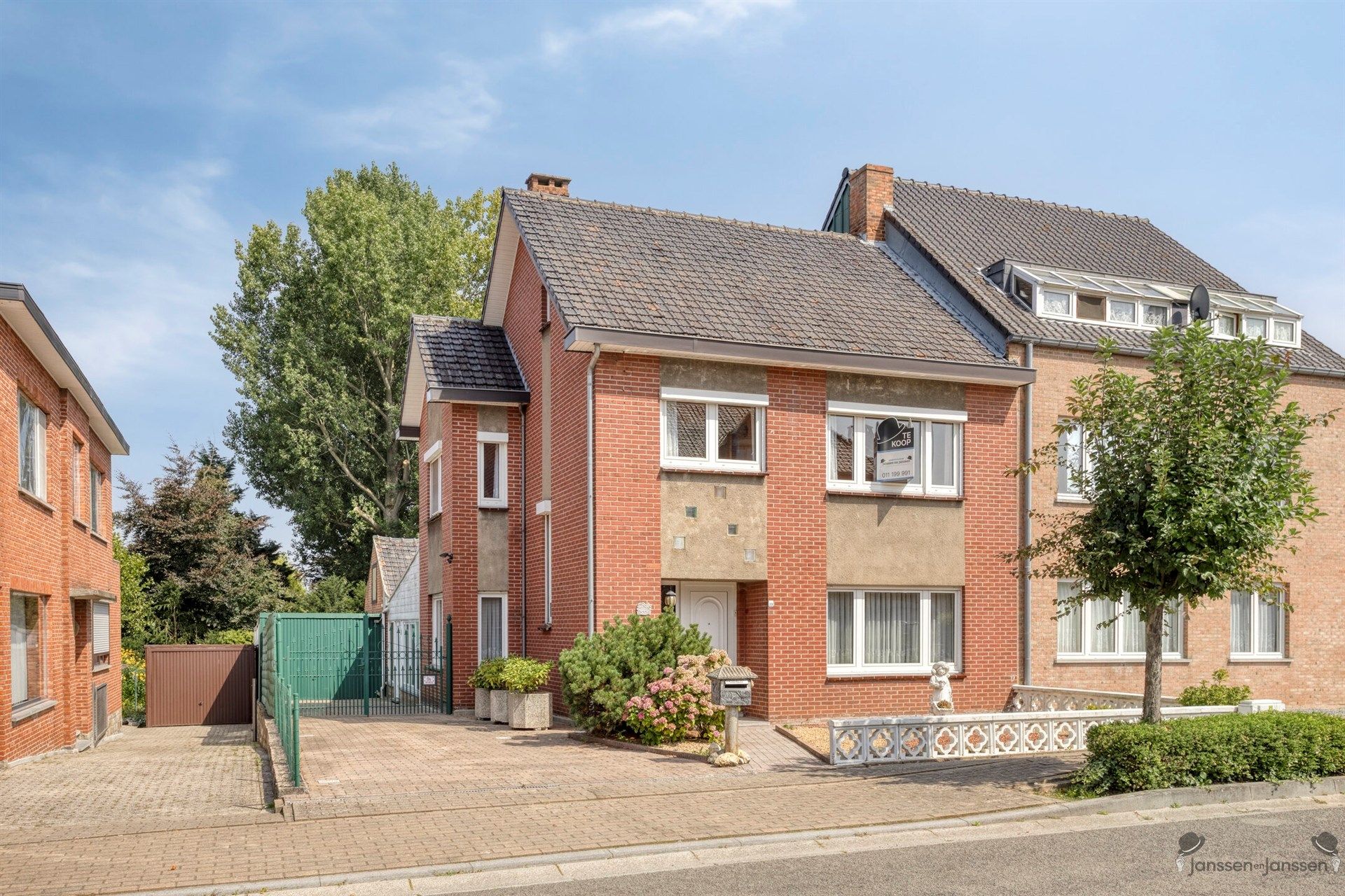 Huis foto {{pictureIndex}}