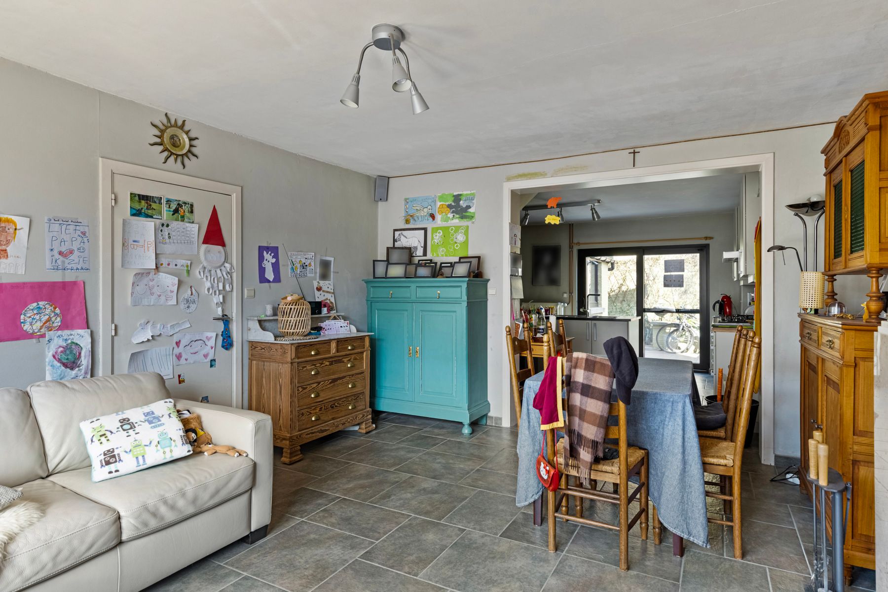 Instapklare woning met 2/4 slaapkamers met terras foto 8
