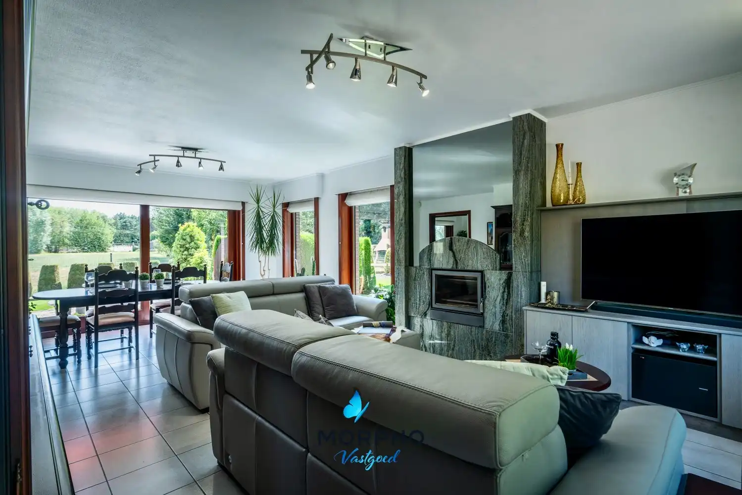 Royale villa met 4 slaapkamers, droomtuin en weids vergezicht te koop in Maldegem foto 3