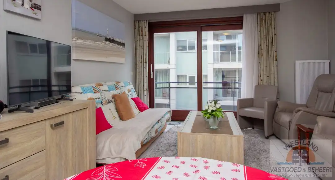 1-slaapkamerappartement met zijdelings zeezicht foto {{pictureIndex}}