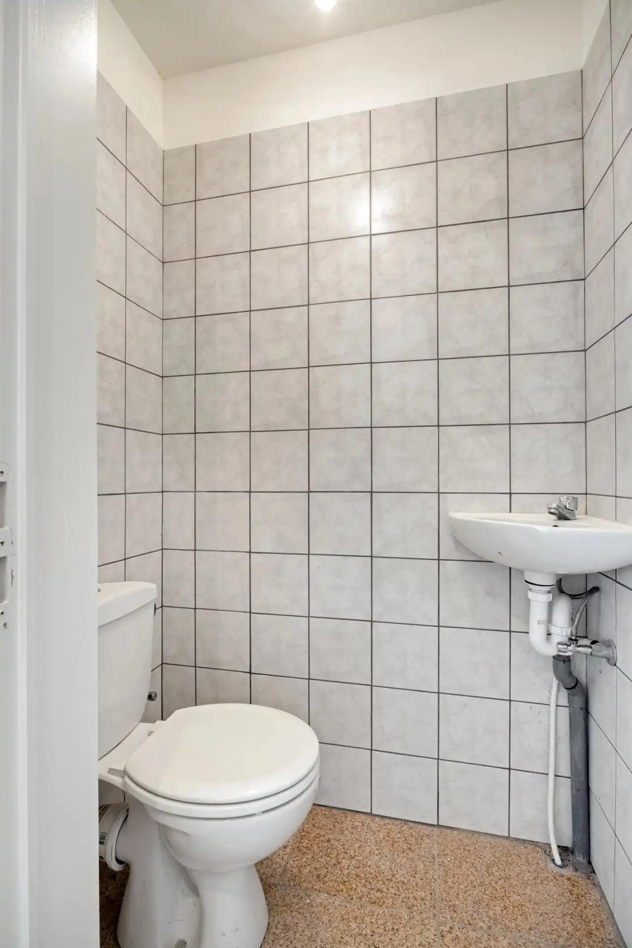 INSTAPKLAAR APPARTEMENT MET 2 SLPK'S  VAN 112M²  MET 2 SLPK'S  EN RUIM TERRAS IN KERMT (HASSELT) foto 6