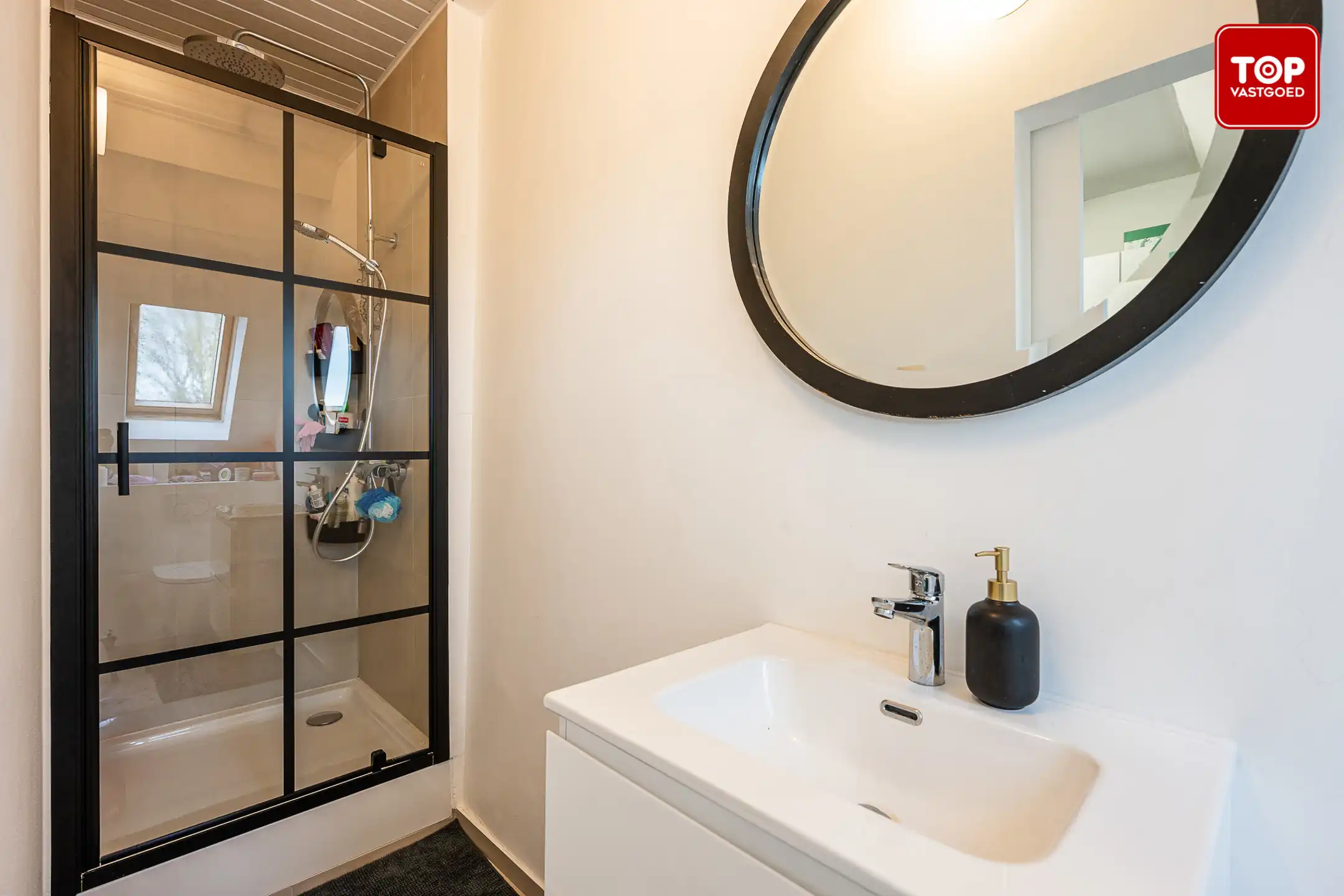 Instapklaar appartement met 3 slaapkamers in rustige buurt Gentbrugge foto 5