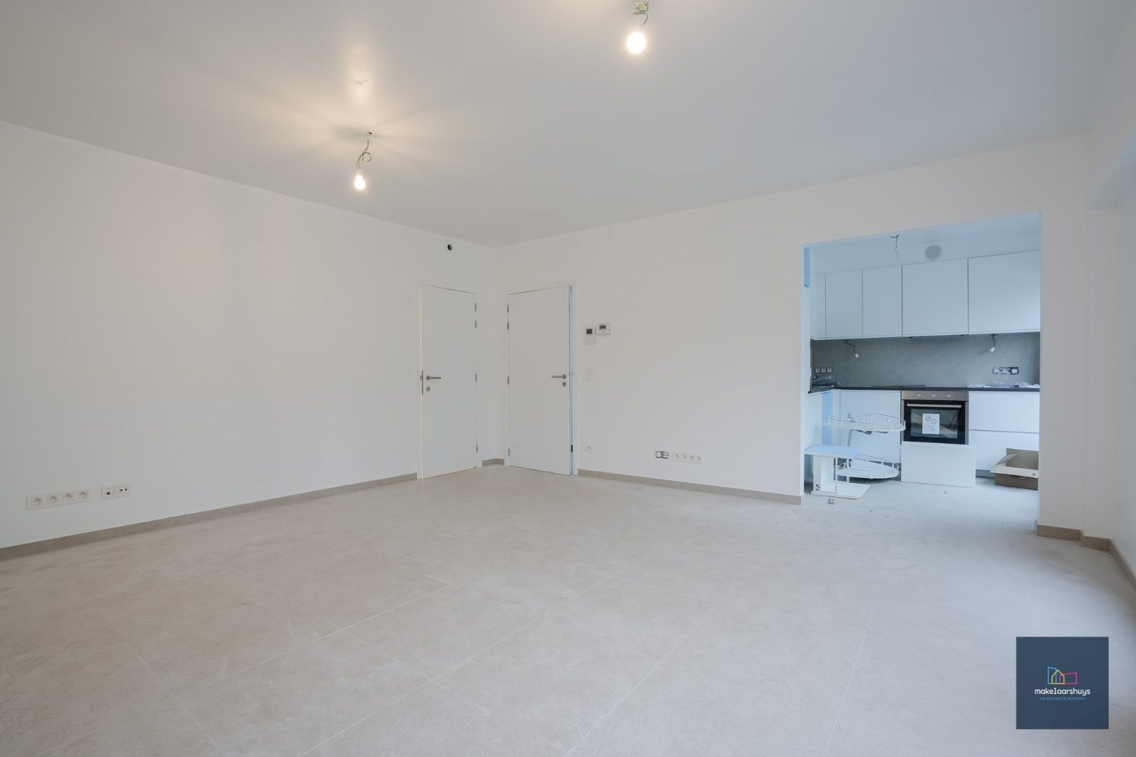 Nieuw gelijkvloers 2 slaapkamerappartement met koer foto 3