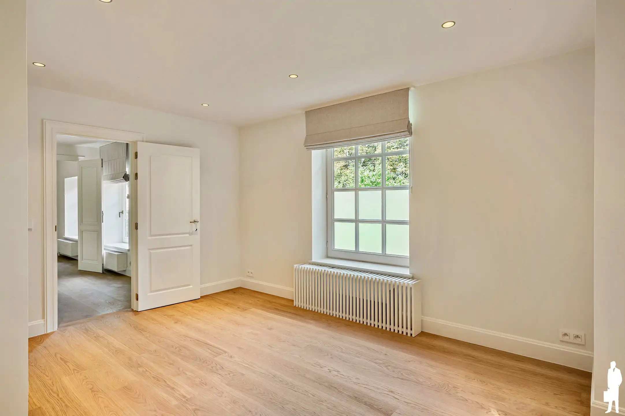 Vlassak Verhulst villa in Vriesdonk op ca. 3.183 m² met binnenzwembad foto 15