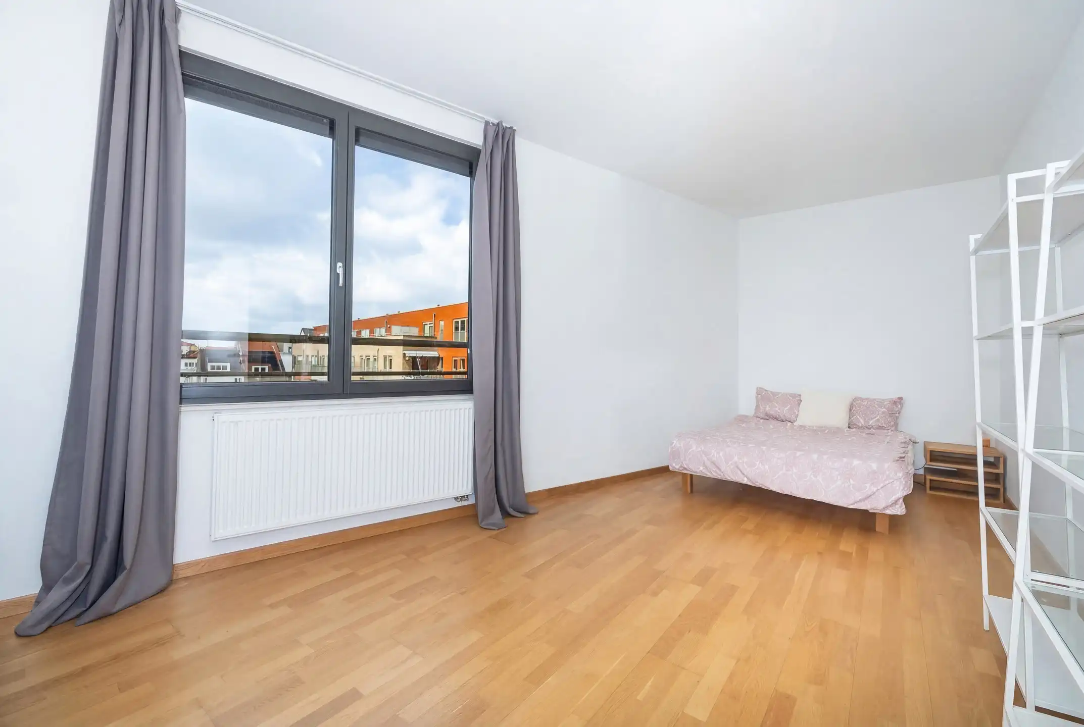 Aantrekkelijke zin Ruimte, licht en comfort in één foto 10