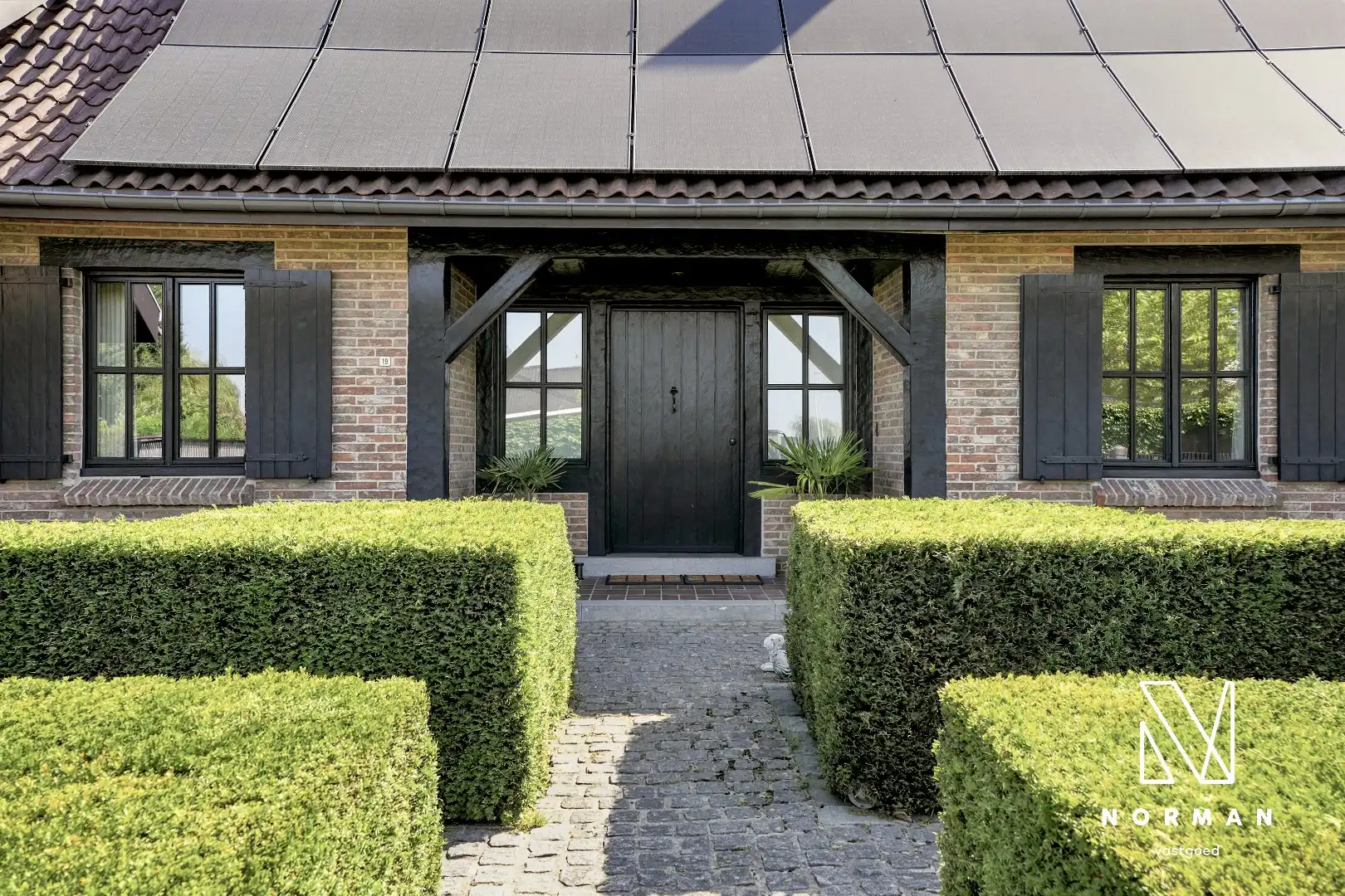 Villa met zwembad op een perceel van 1.598 m² foto 22