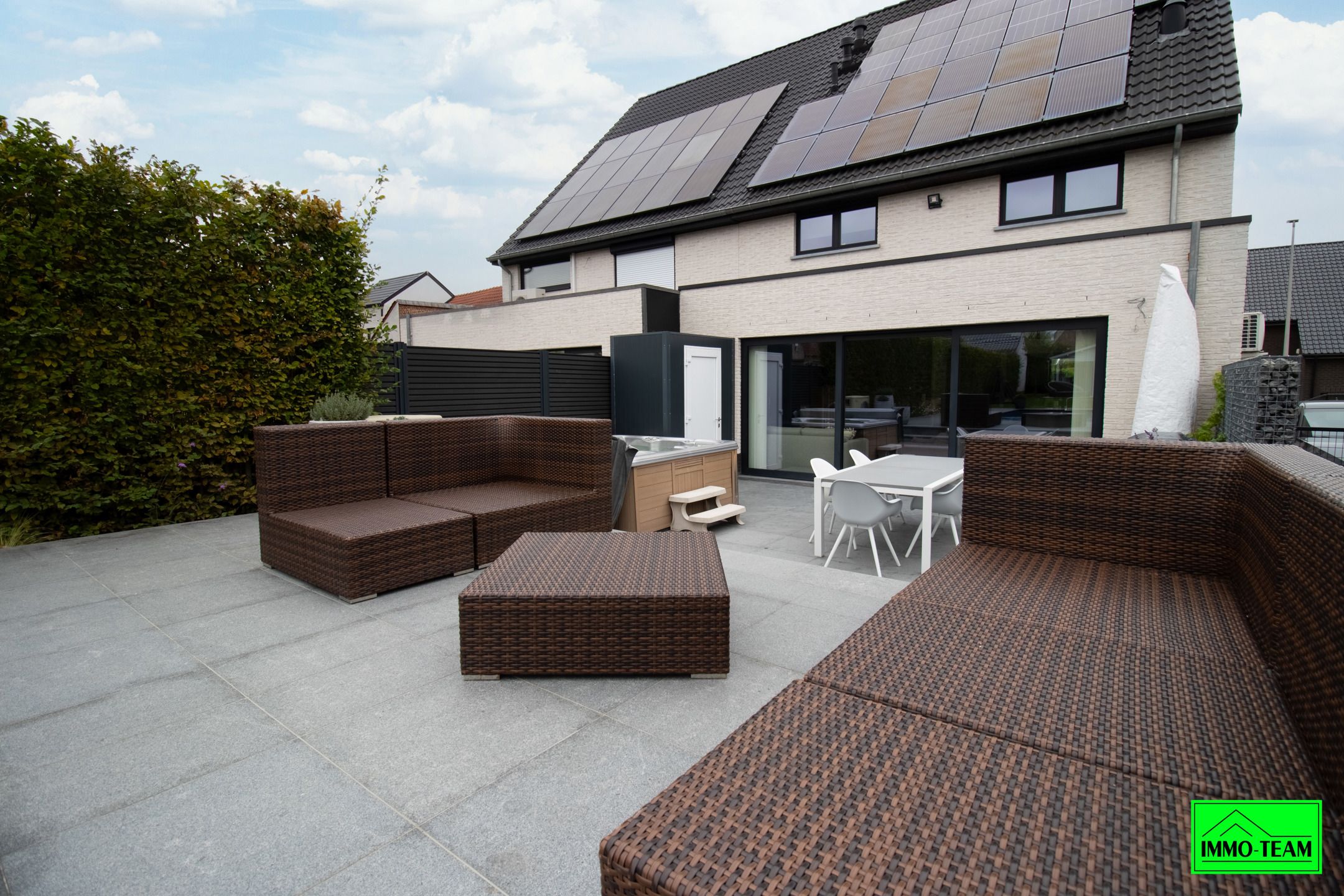 Recente energiezuinige woning met zwembad  foto 32