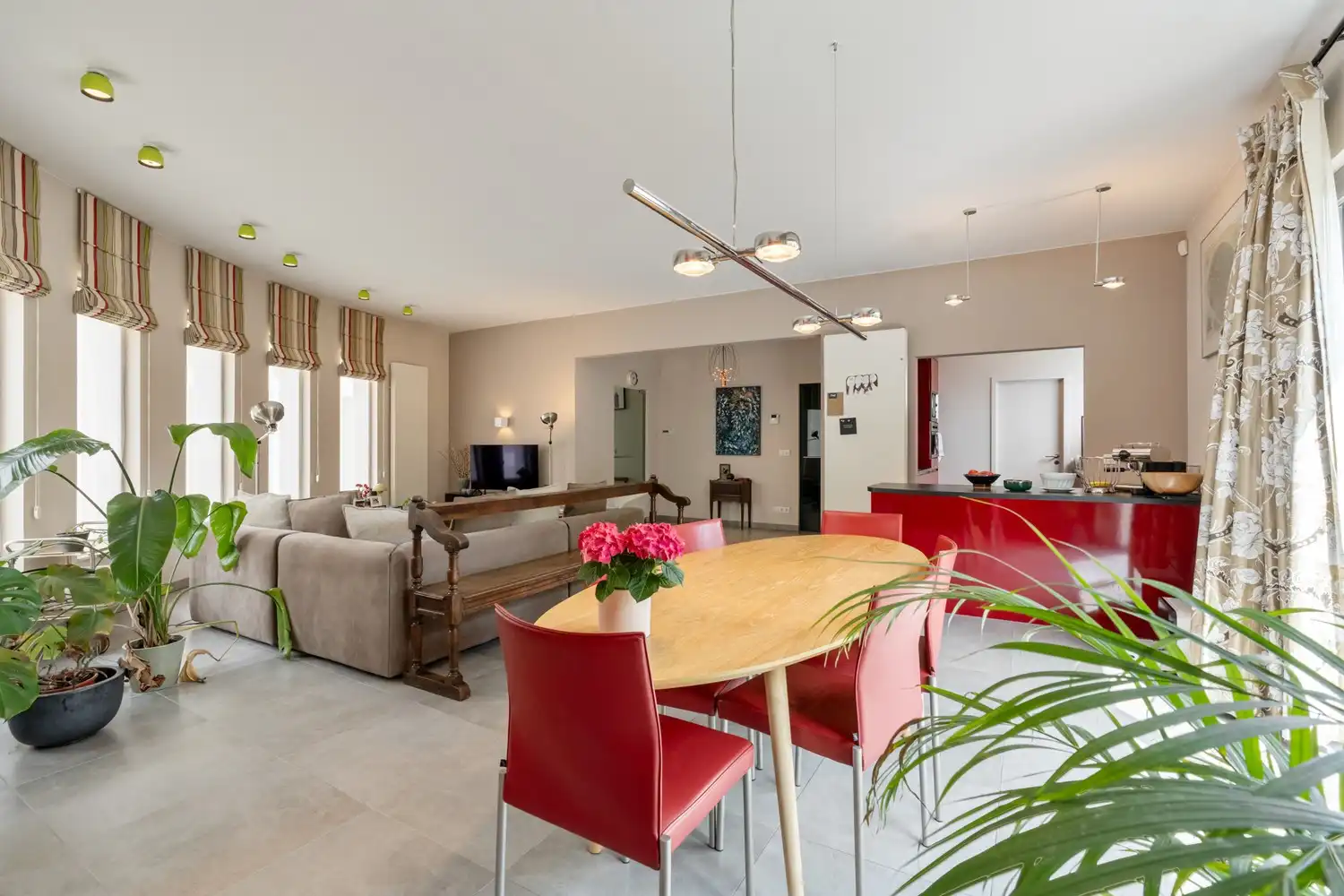 Prachtig gelijkvloers appartement 152m² met terras 20m² in het centrum van Leuven ! foto 8