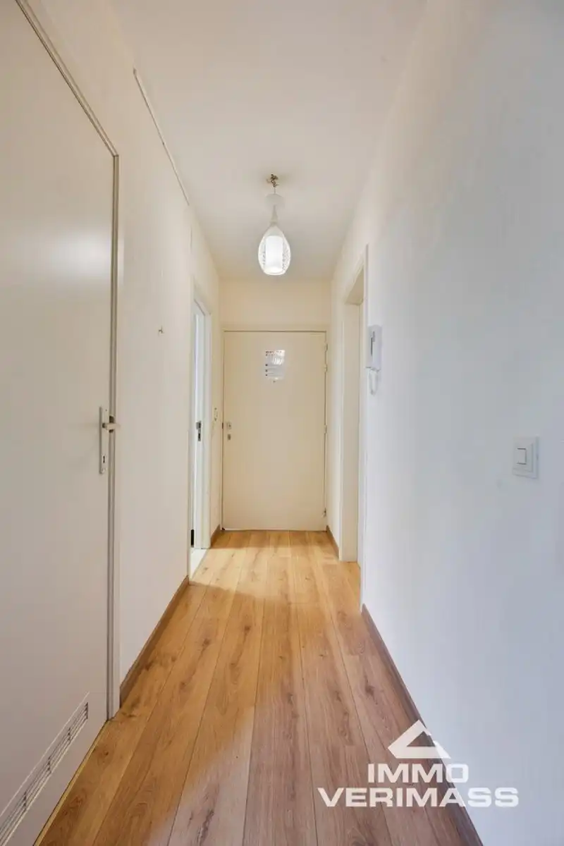 Gerenoveerde serviceflat in een rustige en groene omgeving foto 4