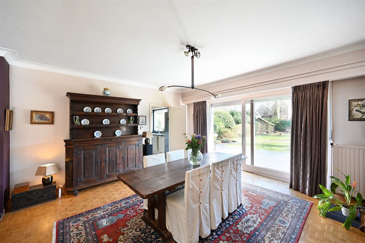 Mooie villa met veel potentieel in de populaire wijk "De Sterre"

 foto 14