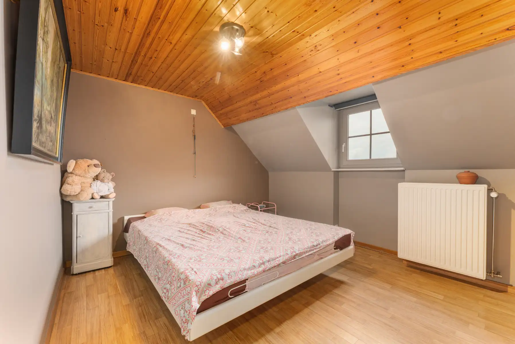 Landhuis met 2 magazijnen, rustig gelegen op 5.388 m² foto 32