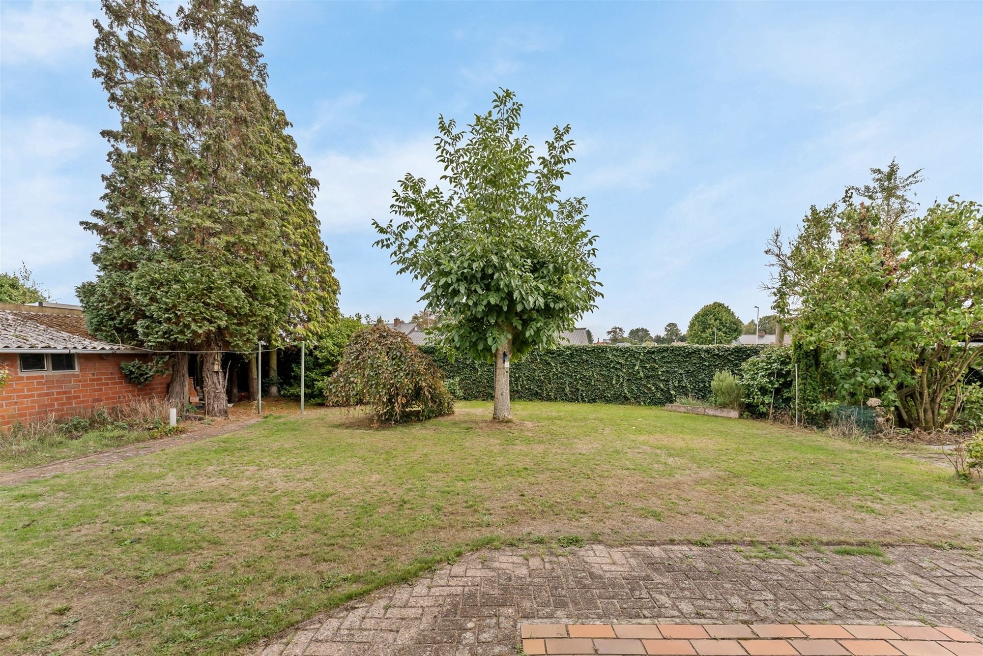 OP TE FRISSEN WONING MET 4 SLAAPKAMERS RUSTIG GELEGEN OP EEN PERCEEL VAN 7A41CA TE PAAL foto 26