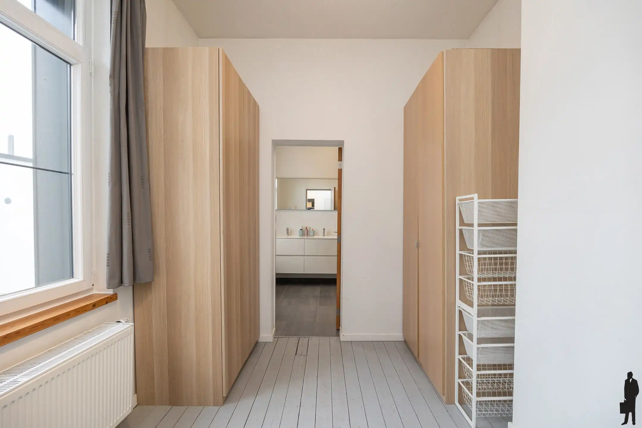 Ruime bel-étagewoning met 3 staanplaatsen en terras foto 9