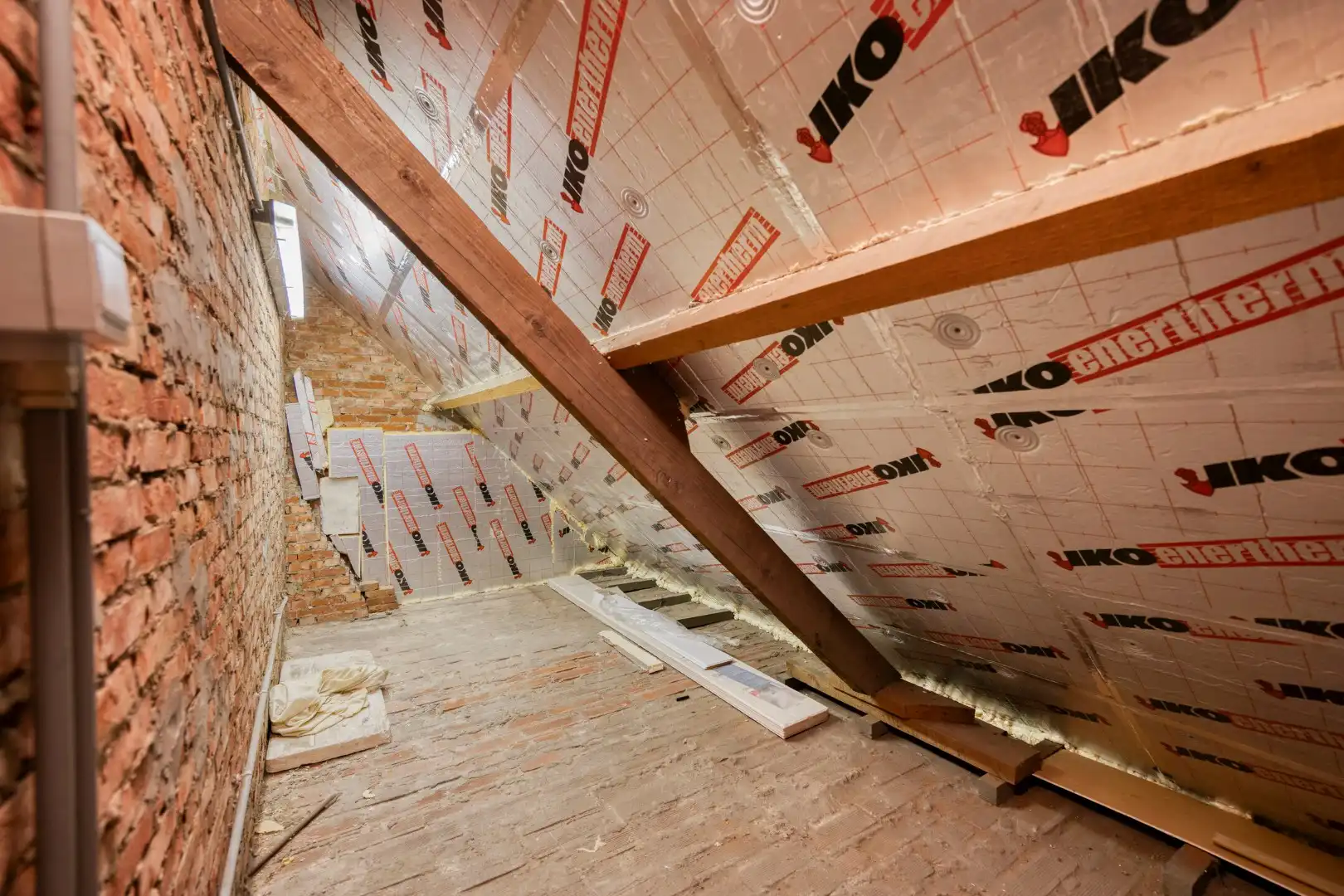 Ruim ingedeelde woning met o.a. 4 slpks op een rustig gelegen perceel van 1.069 m². foto 30