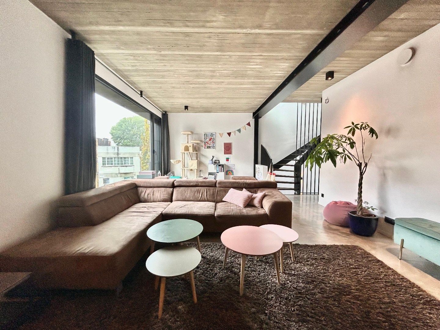 Een unieke woonst op gegeerde locatie met 4 slpk en 2 badk foto 10