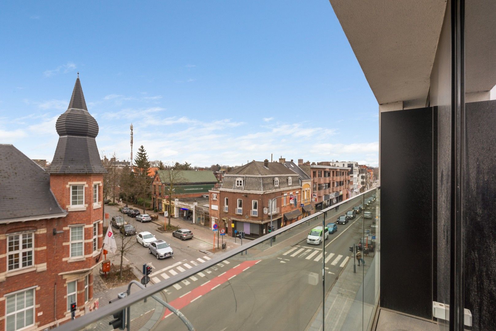 Als nieuw appartement in centrum van Brasschaat met terras foto 9