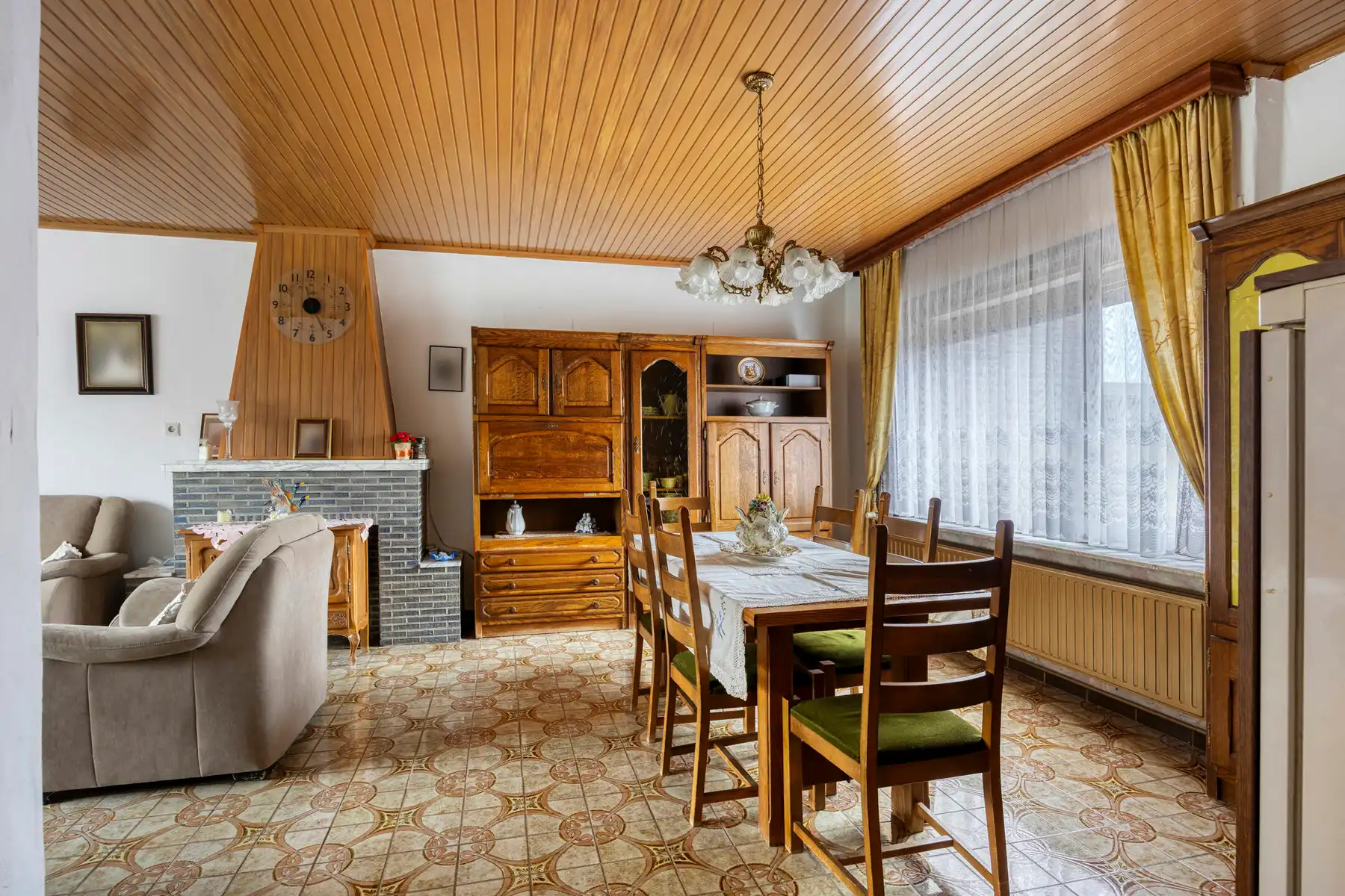 Te renoveren mijnwerkerswoning met 4 slaapkamers, en 2 badkamers. foto 16