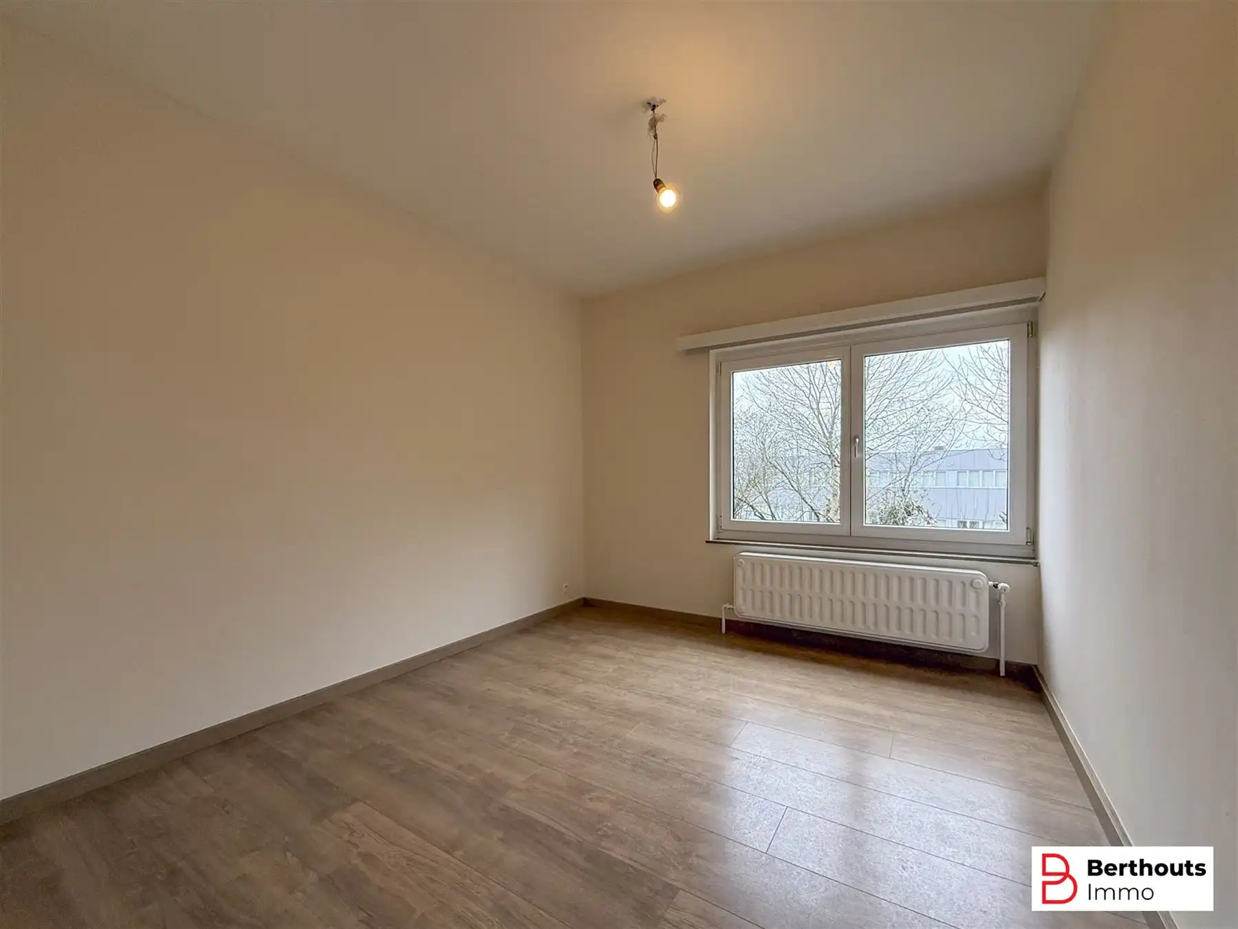 WONING MET 5/6 SLAAPKAMERS MET TUIN foto 8