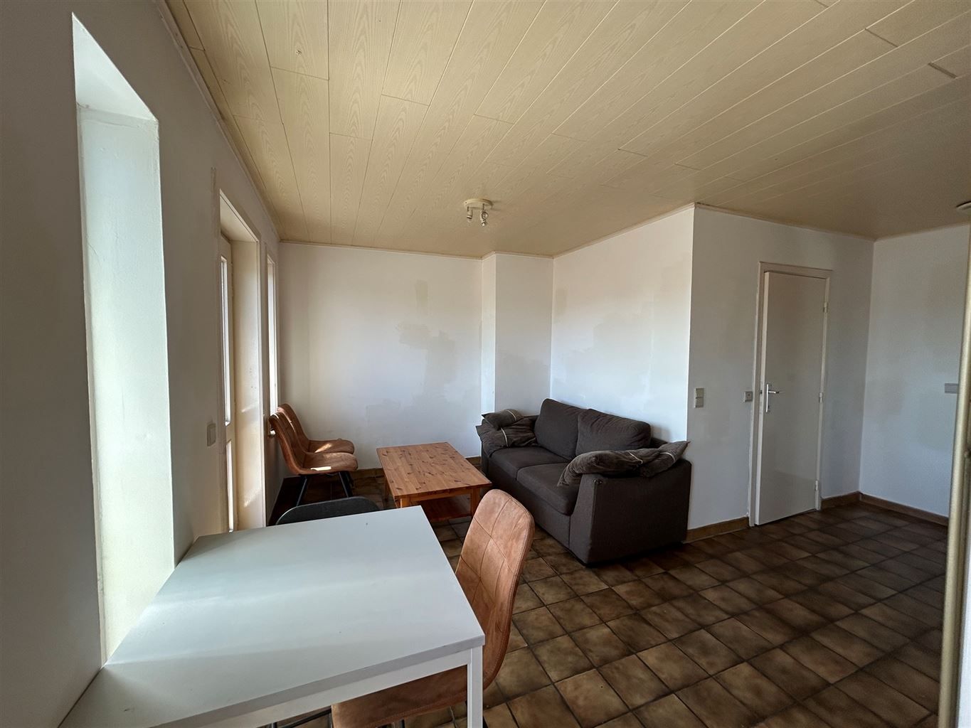 Gezellig appartement met 1 slaapkamer, terras en kelderberging.  foto 2