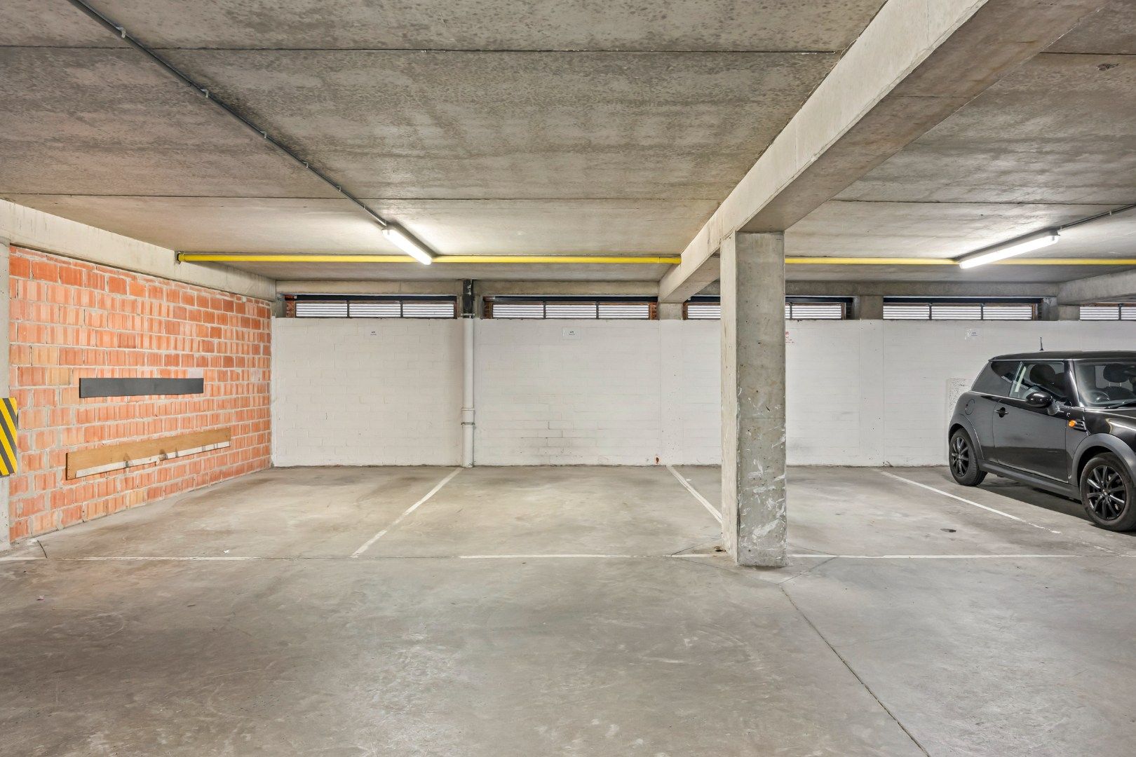 Appartement met groot terras aan de oevers van de Leie in Kortrijk foto 11