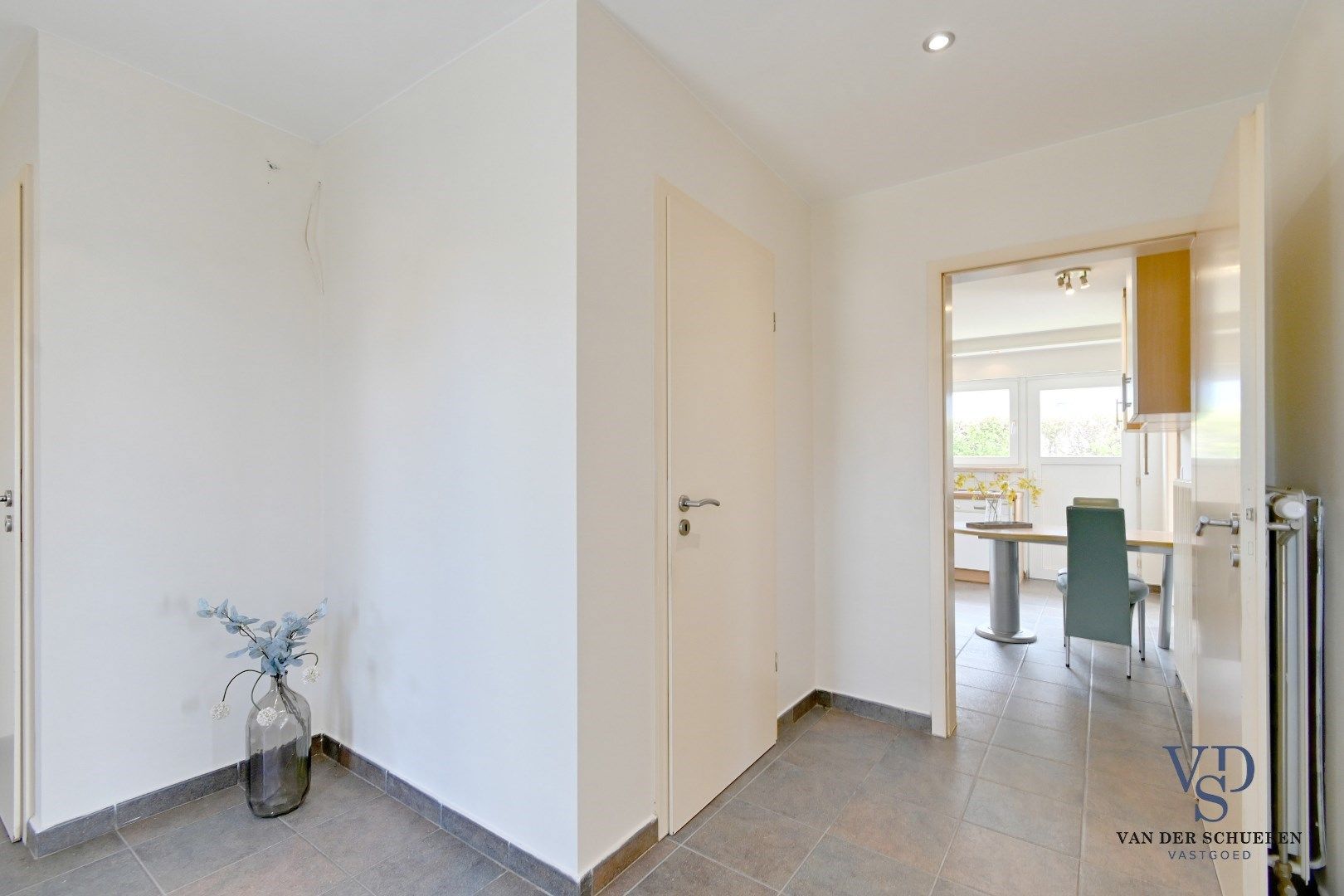 Bungalowwoning met afzonderlijke garage foto 22