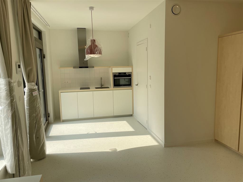 Ruime lichtrijke nieuwbouw studentenstudio in hartje Leuven.  foto 4