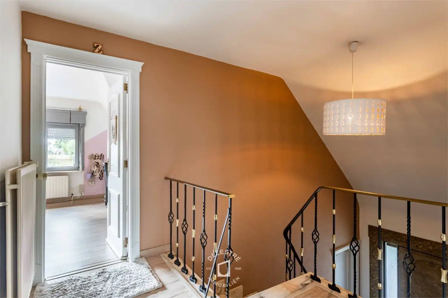 ** IN OPTIE ** GERENOVEERDE WONING MET 6 SLPK. EN TUIN foto 20