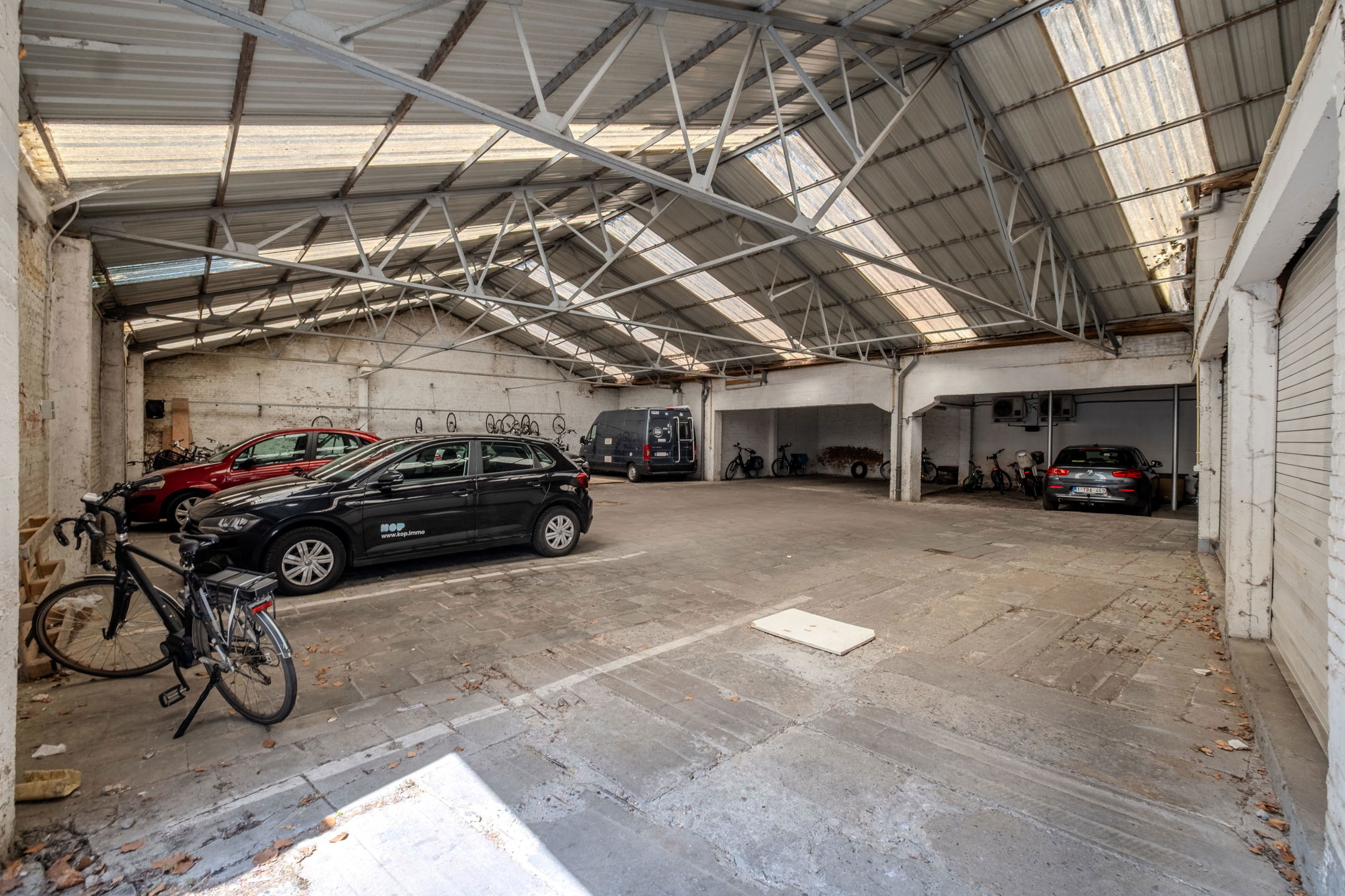 Woning met magazijn en studio op toplocatie te Merksem foto 23