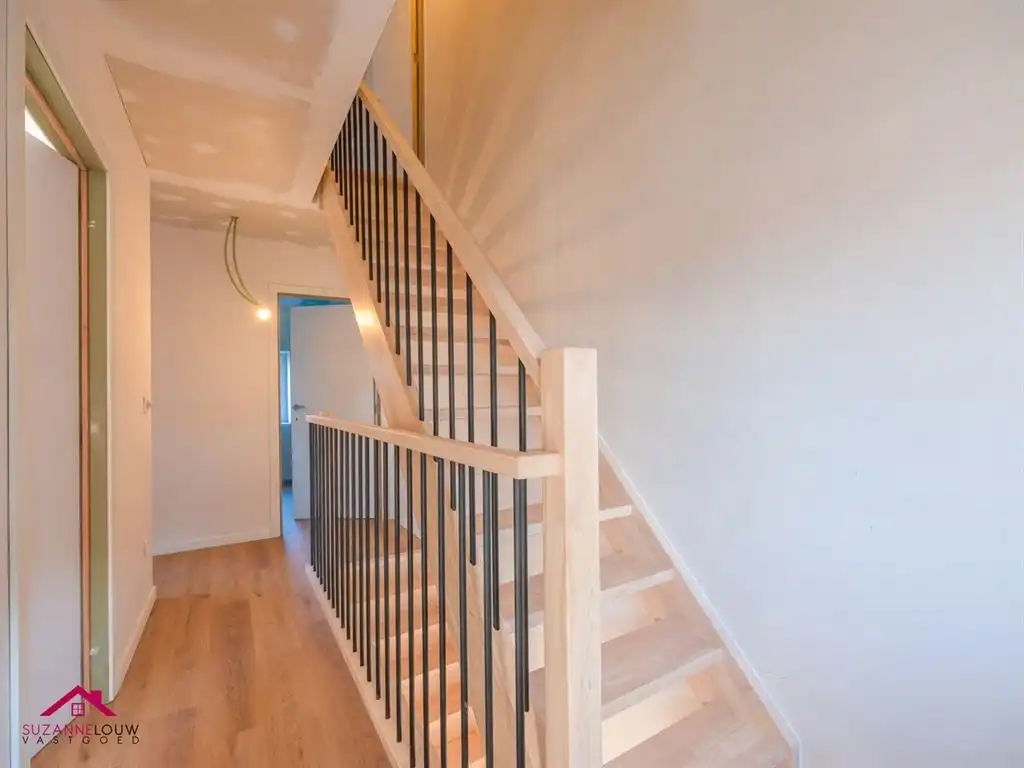 Instapklare gezinswoning, volledig gerenoveerd foto 28
