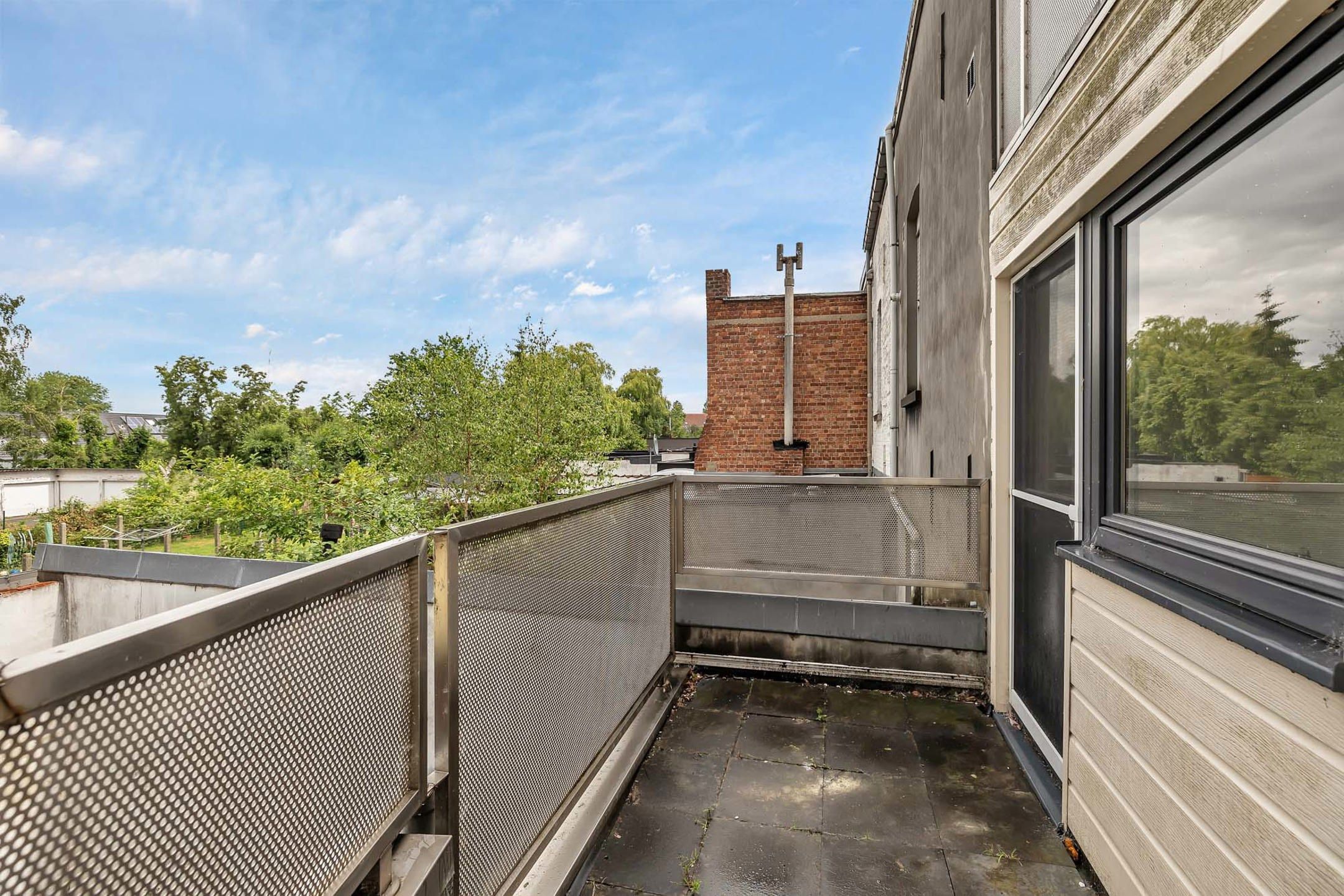 Instapklaar appartement nabij centrum Aalst foto 12