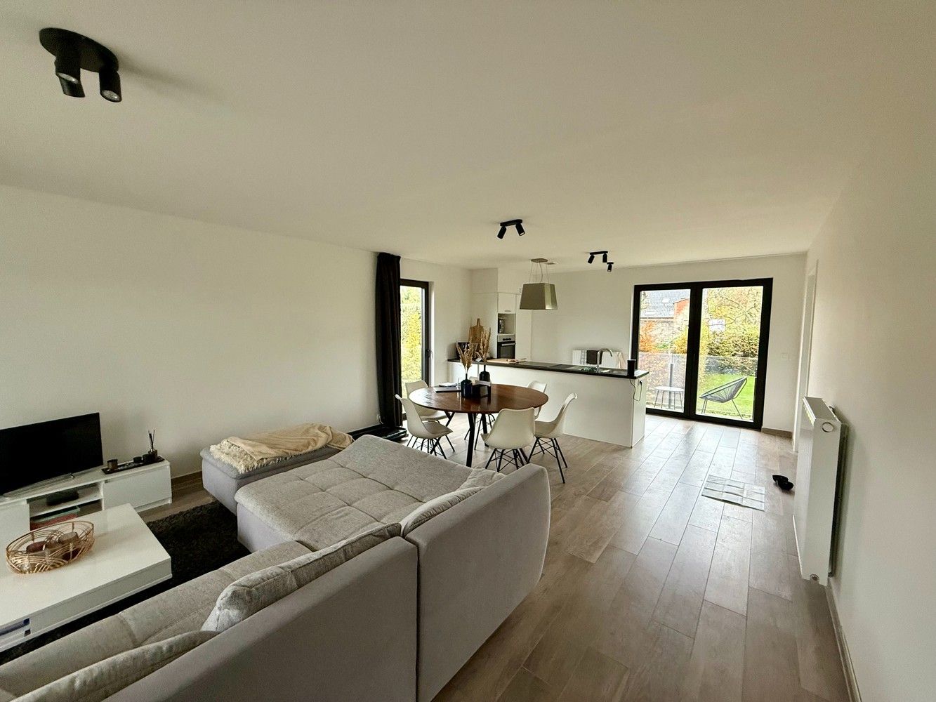 Prachtig, ruim nieuwbouwappartement met 3 slaapkamers! foto 3