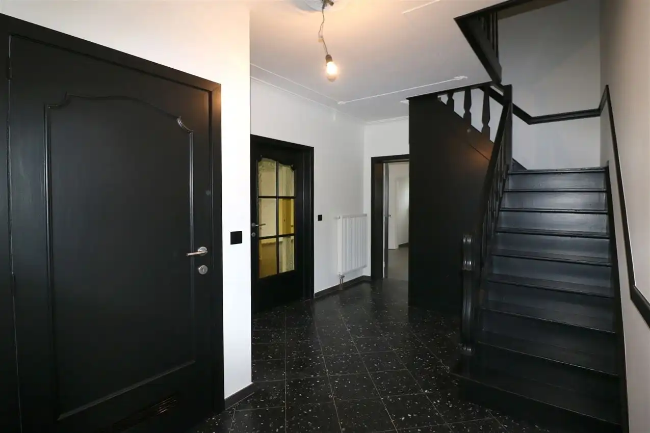 Villawoning, nabij station, 3 slpk., mooie omgeving, instapklaar foto 6