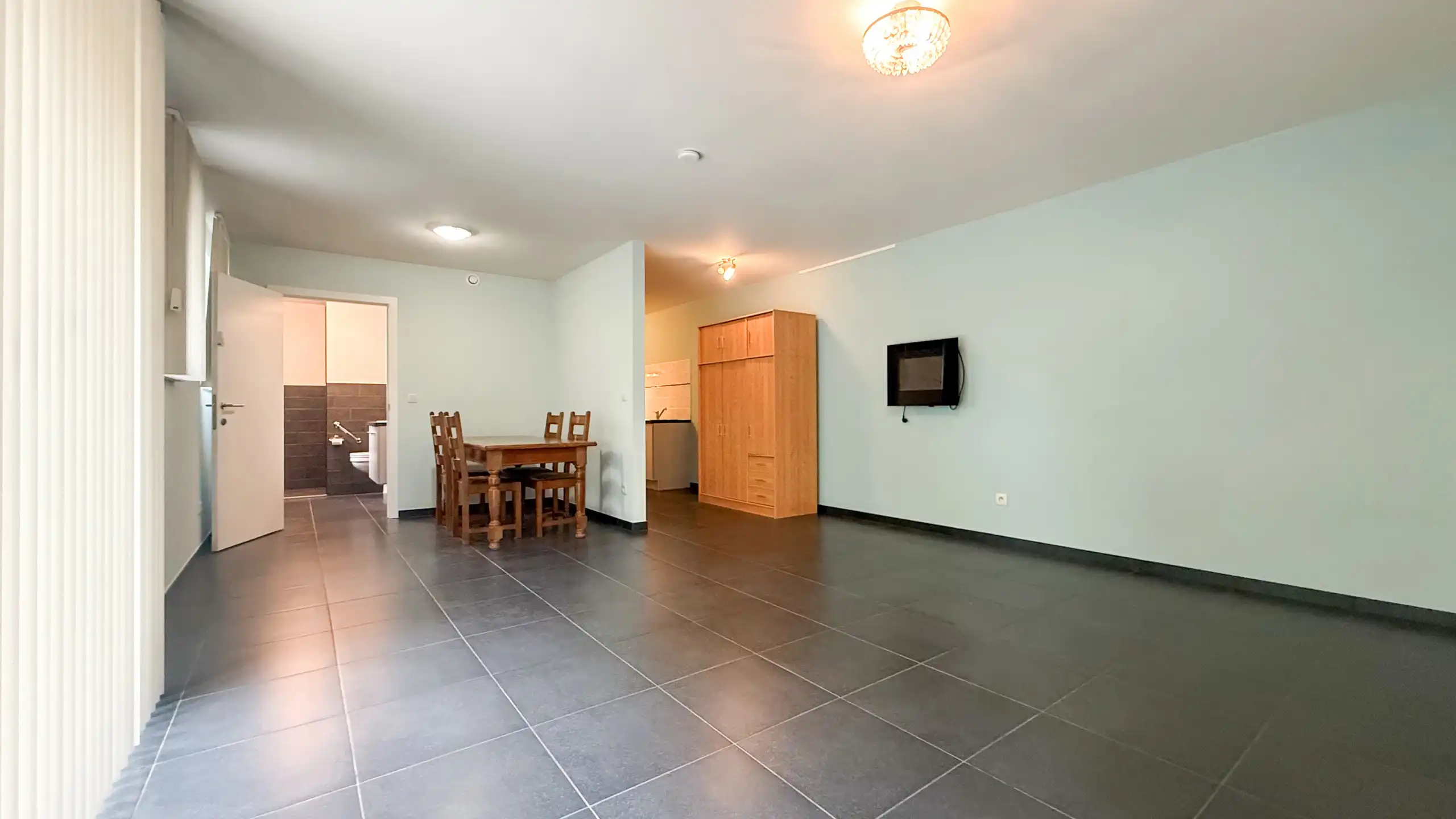 Veelzijdig investeringspand met 10 kamers, lift en kelder! foto 24