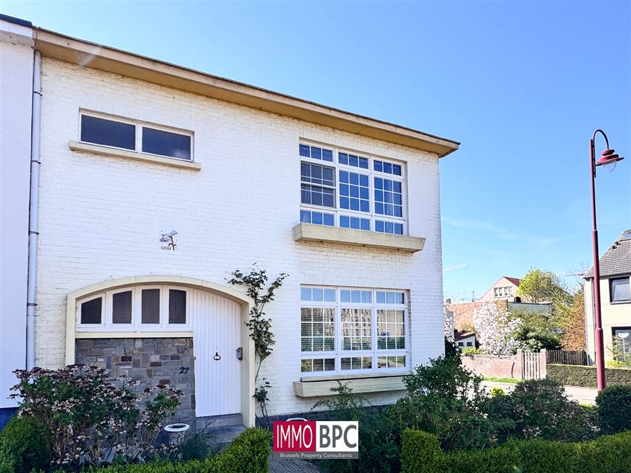 Ruime en charmante woning met zonnige tuin  foto {{pictureIndex}}